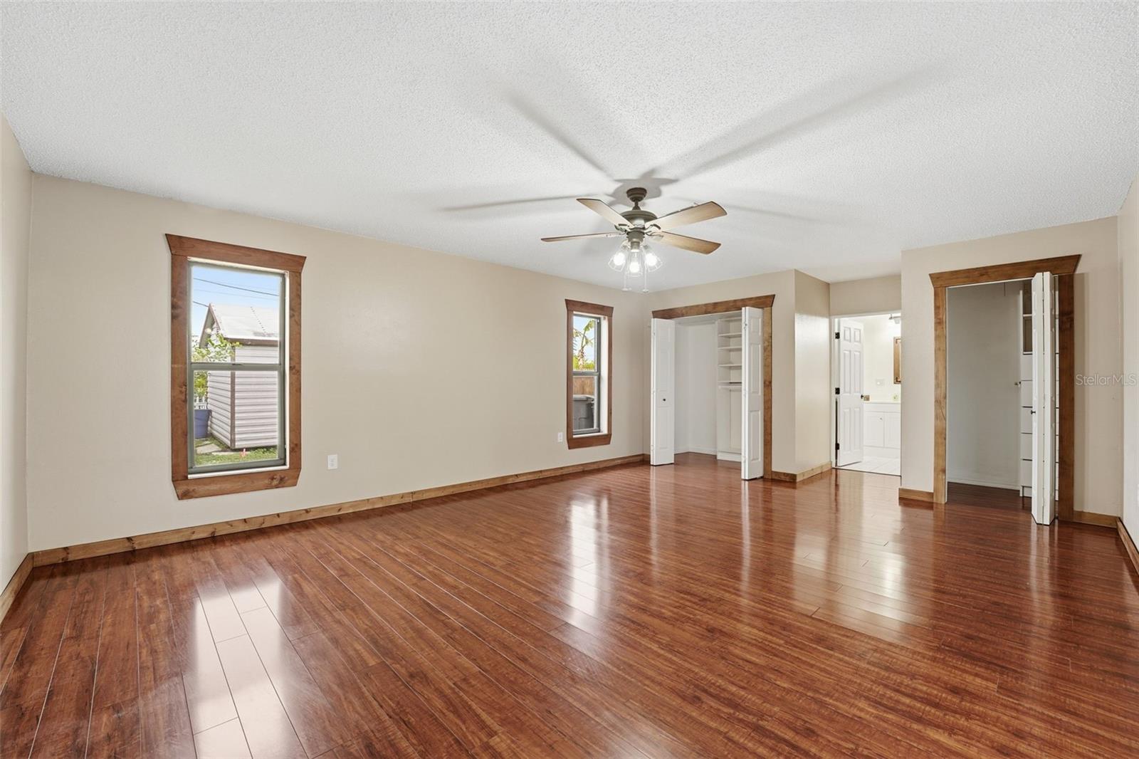 Image 26 of 70 For 121 Crane Rd