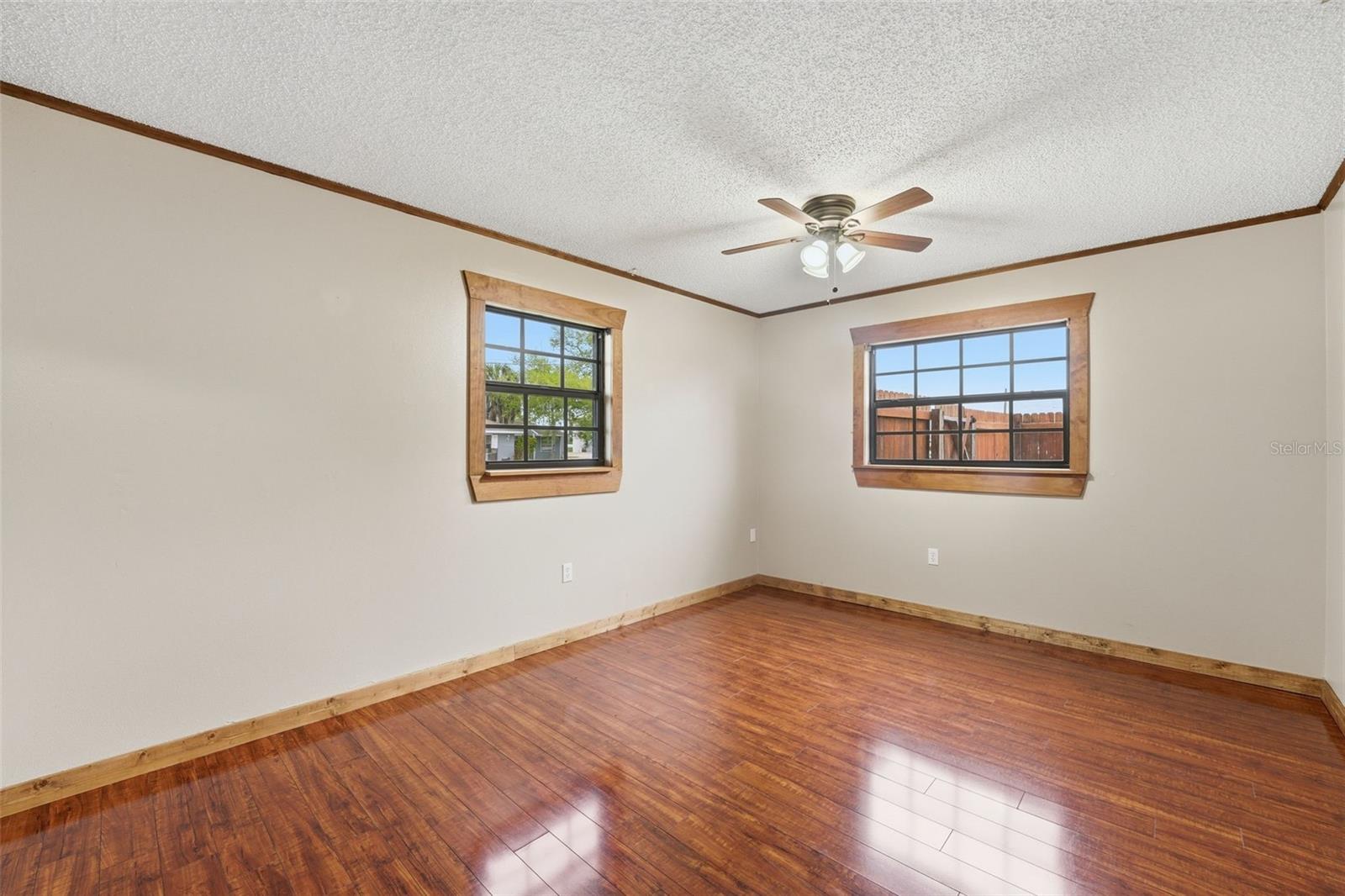 Image 37 of 70 For 121 Crane Rd