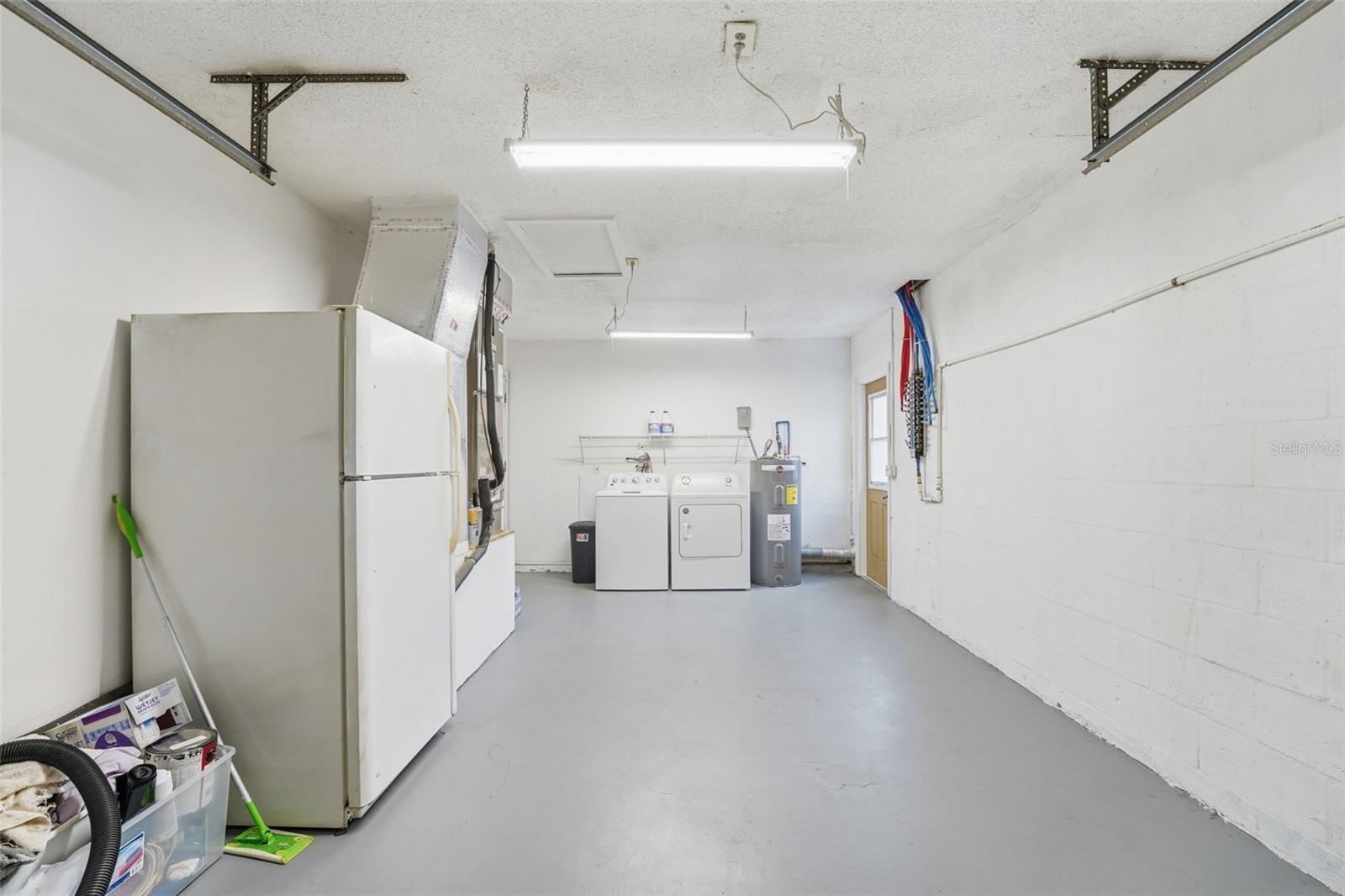 Image 40 of 70 For 121 Crane Rd