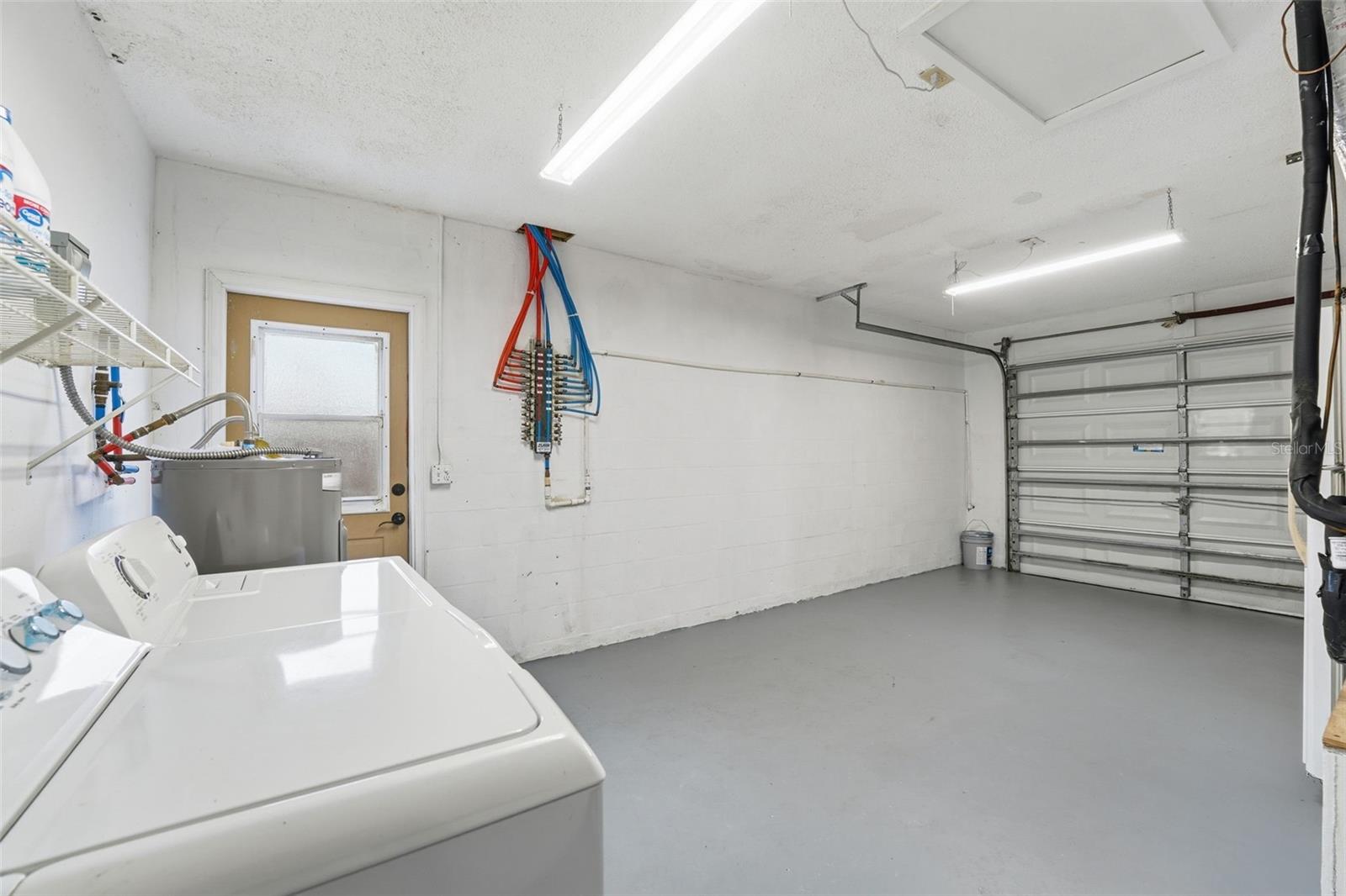 Image 41 of 70 For 121 Crane Rd