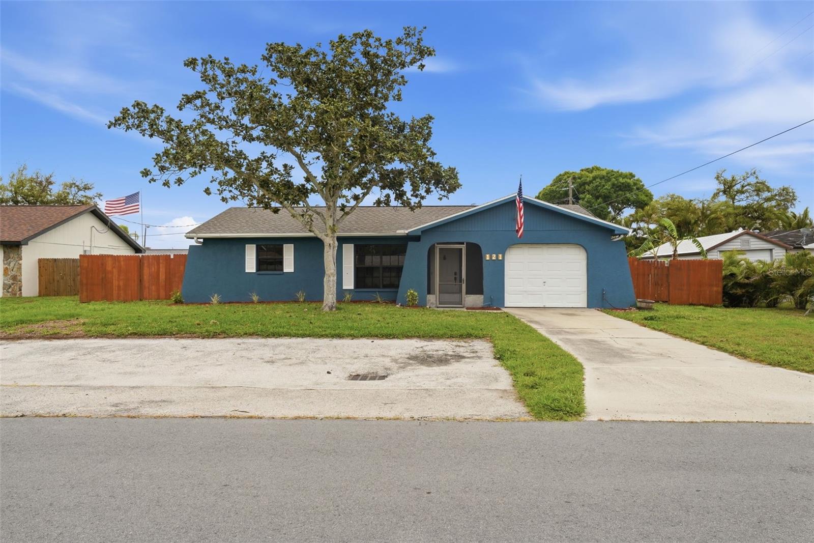 Image 43 of 70 For 121 Crane Rd