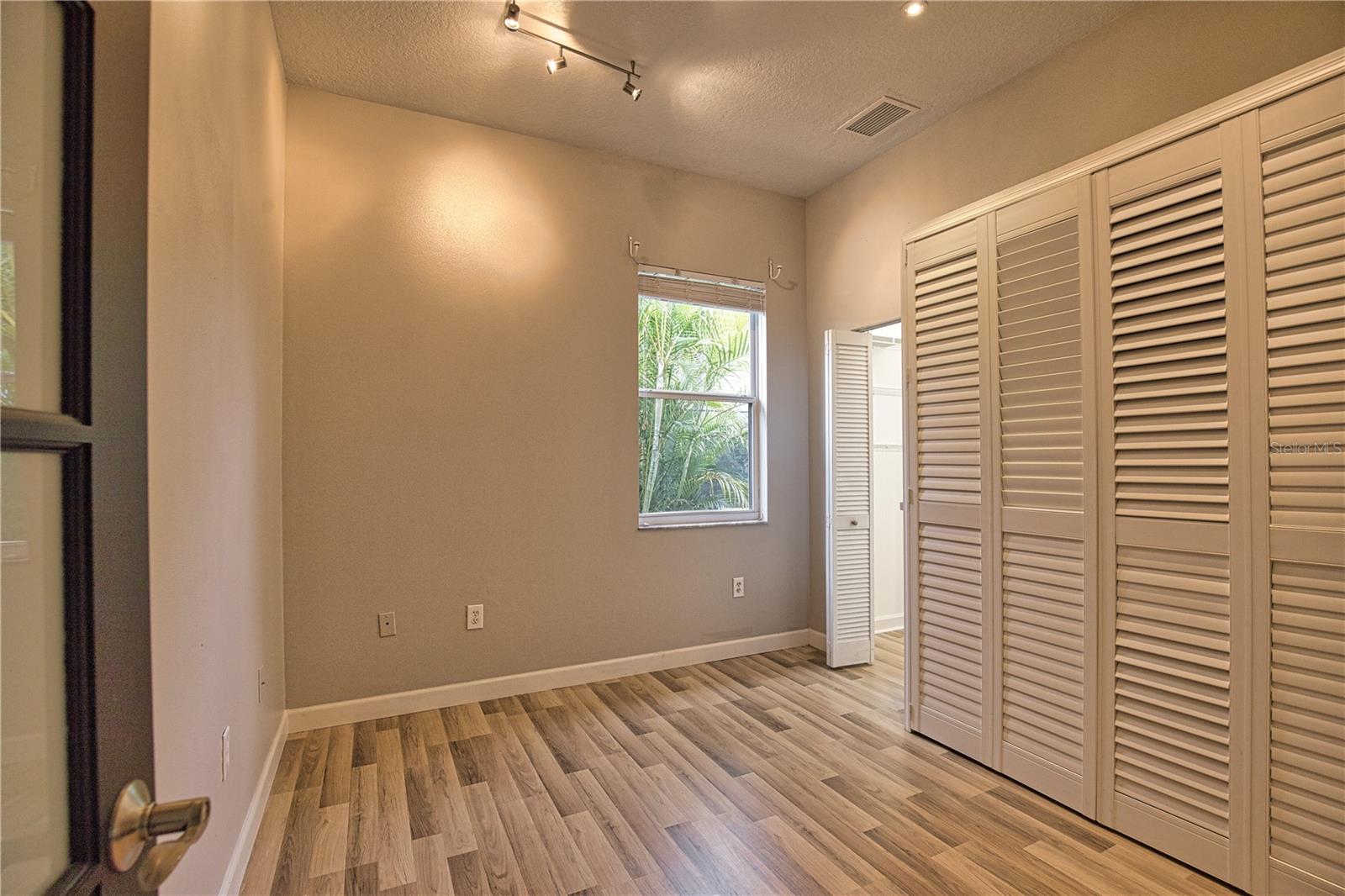 Image 22 of 35 For 407 Rio Terra