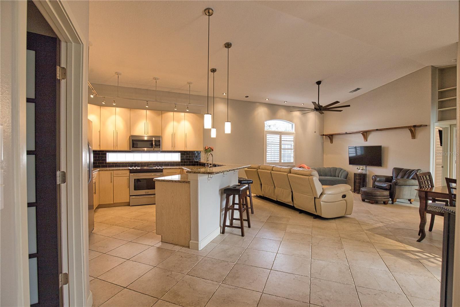 Image 7 of 35 For 407 Rio Terra