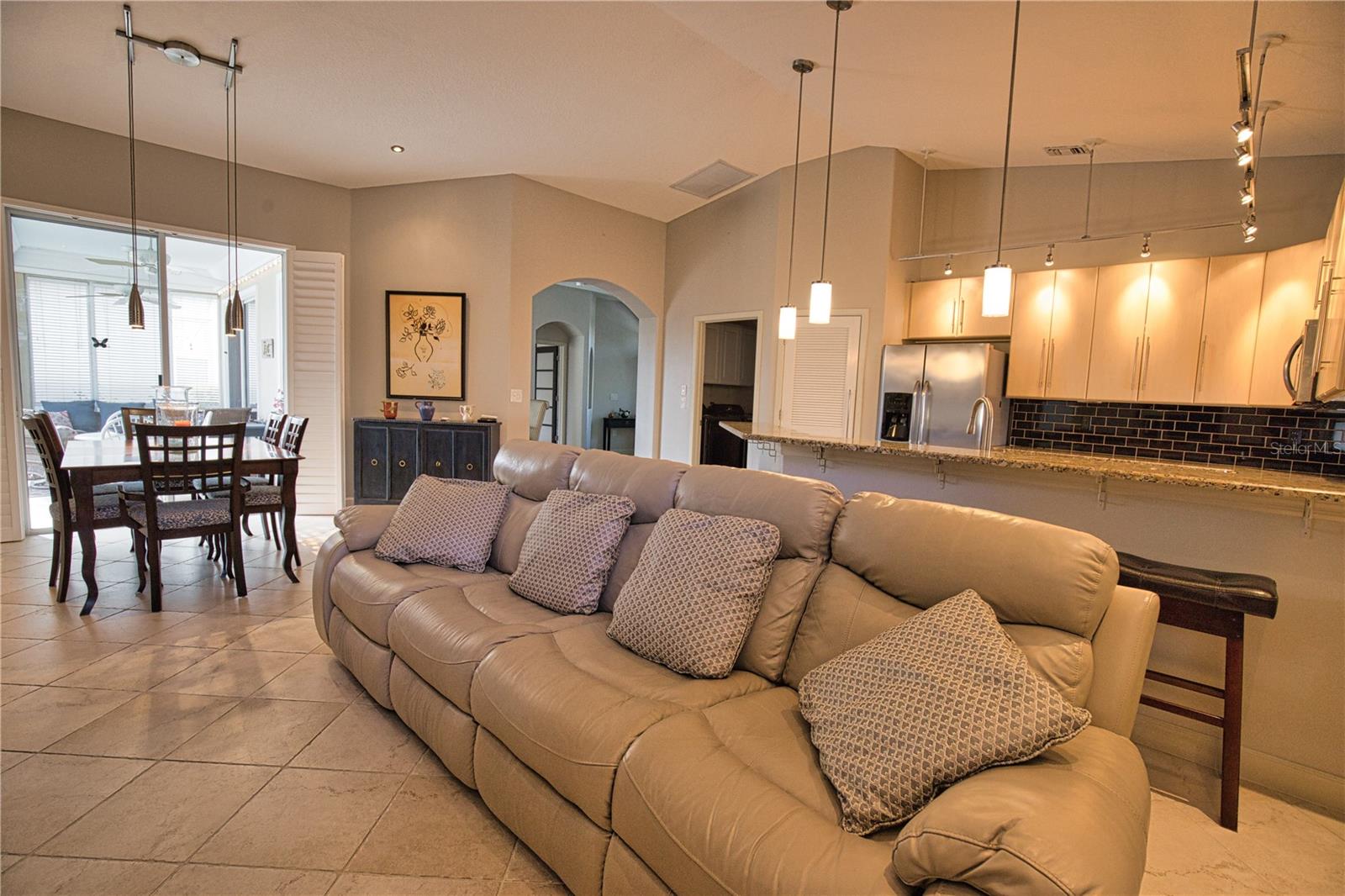 Image 9 of 35 For 407 Rio Terra