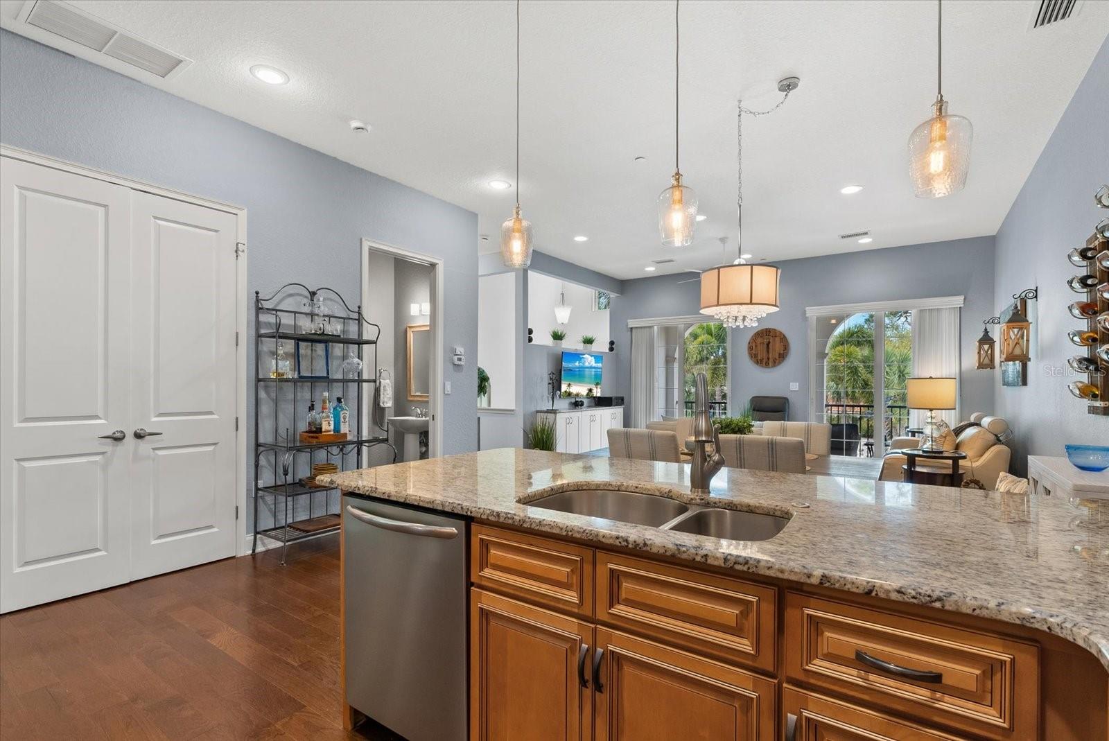 Image 15 of 59 For 429 Nokomis Avenue S