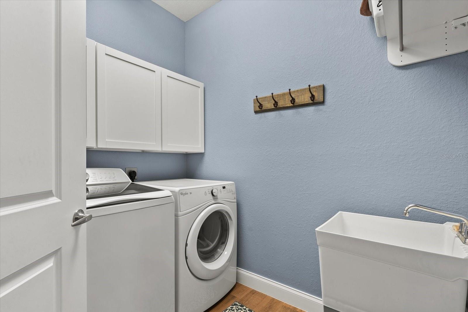 Image 32 of 59 For 429 Nokomis Avenue S