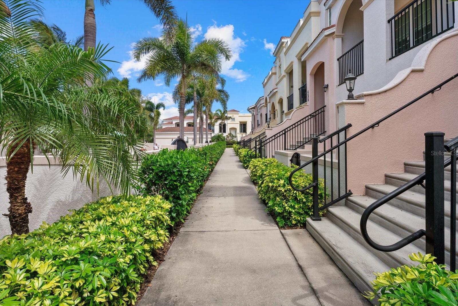 Image 35 of 59 For 429 Nokomis Avenue S