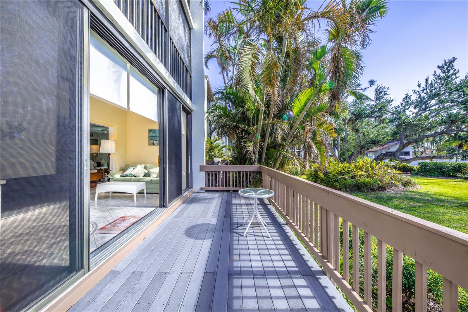 Image 22 of 33 For 832 Bird Bay Way 113