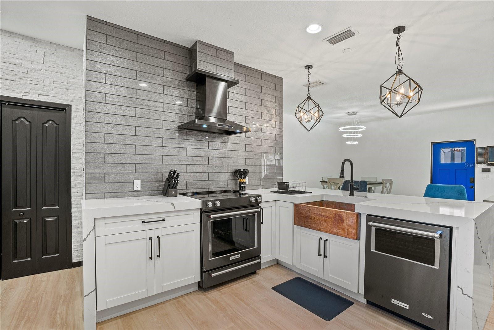 Image 14 of 39 For 1185 Shade Avenue