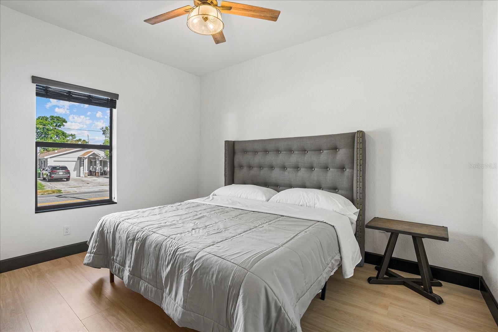 Image 17 of 39 For 1185 Shade Avenue