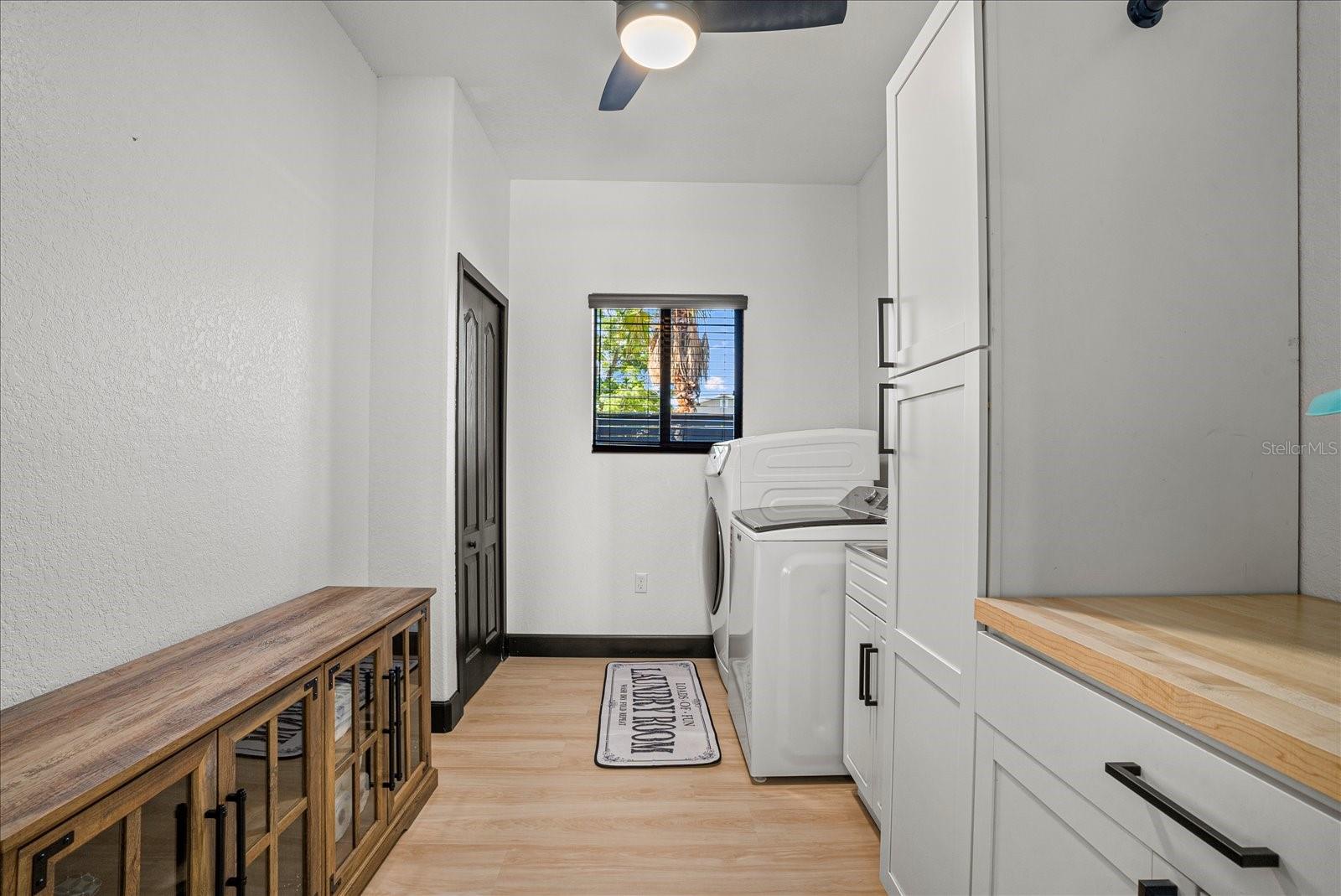 Image 21 of 39 For 1185 Shade Avenue