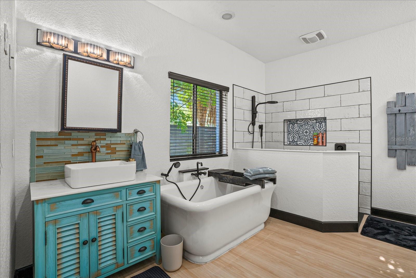 Image 26 of 39 For 1185 Shade Avenue