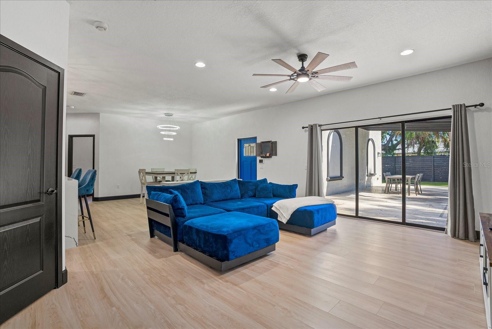 Image 8 of 39 For 1185 Shade Avenue