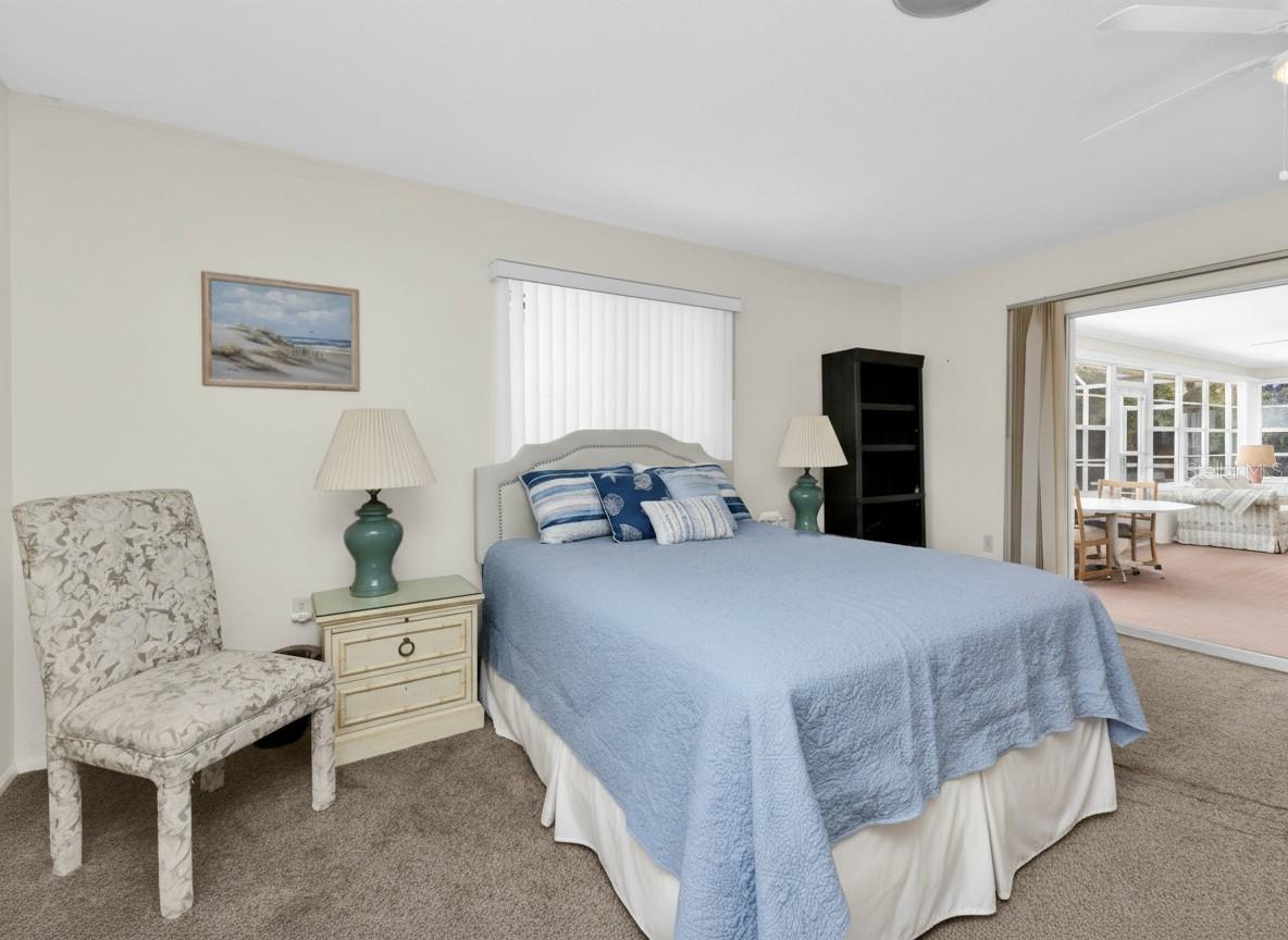 Image 22 of 29 For 1050 Oleander Street