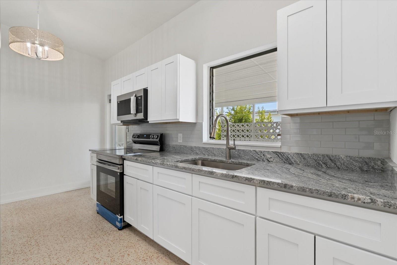 Image 10 of 47 For 6019 Merril Street