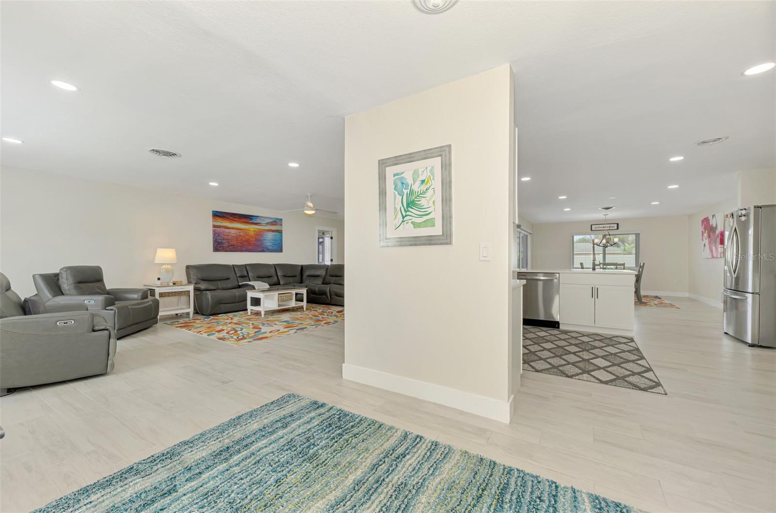 Image 12 of 81 For 1204 Yawl Way