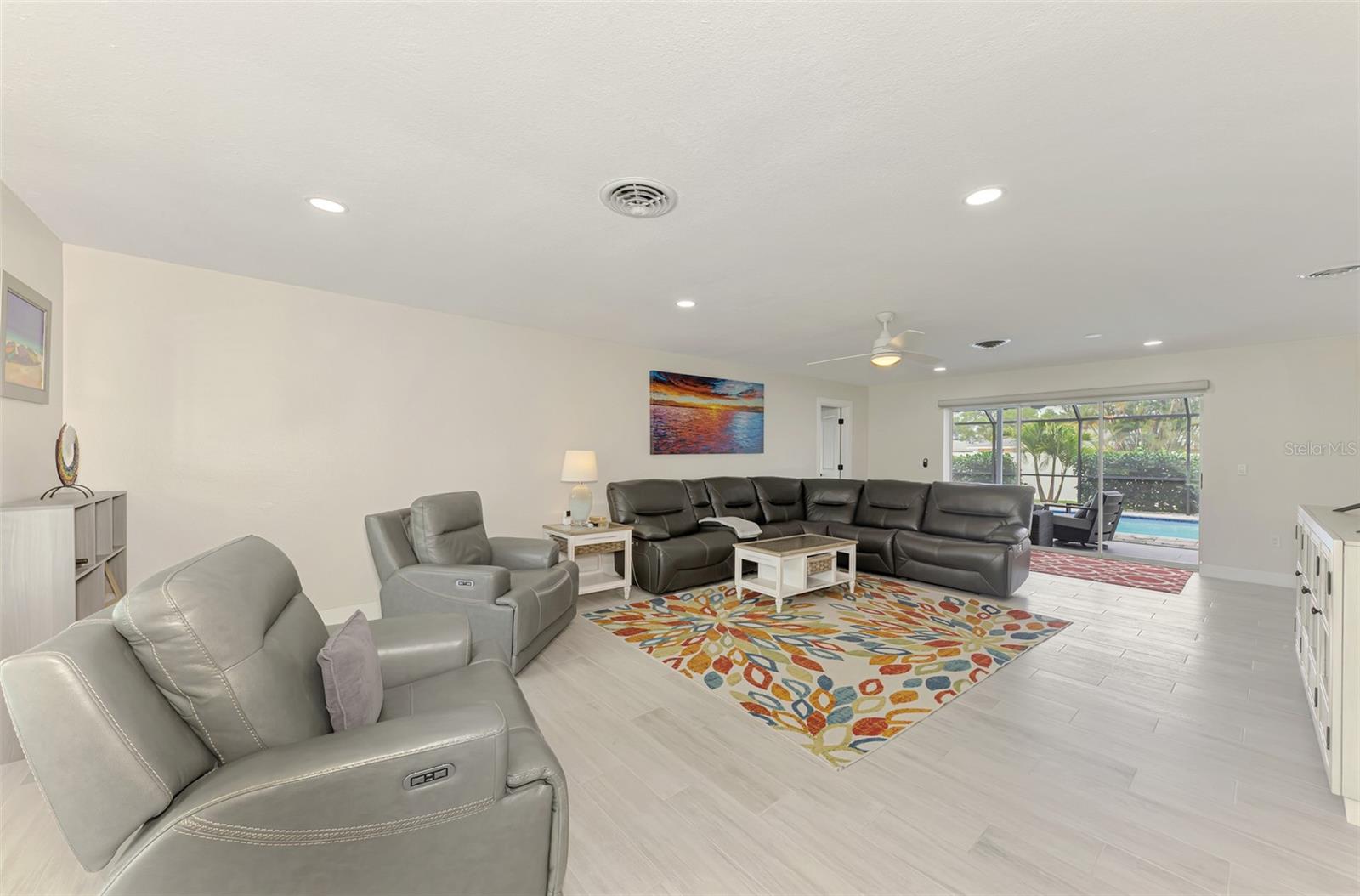 Image 13 of 81 For 1204 Yawl Way