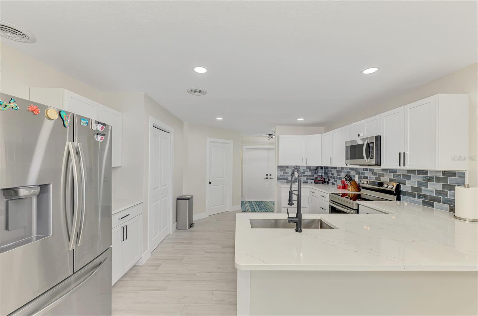 Image 34 of 81 For 1204 Yawl Way