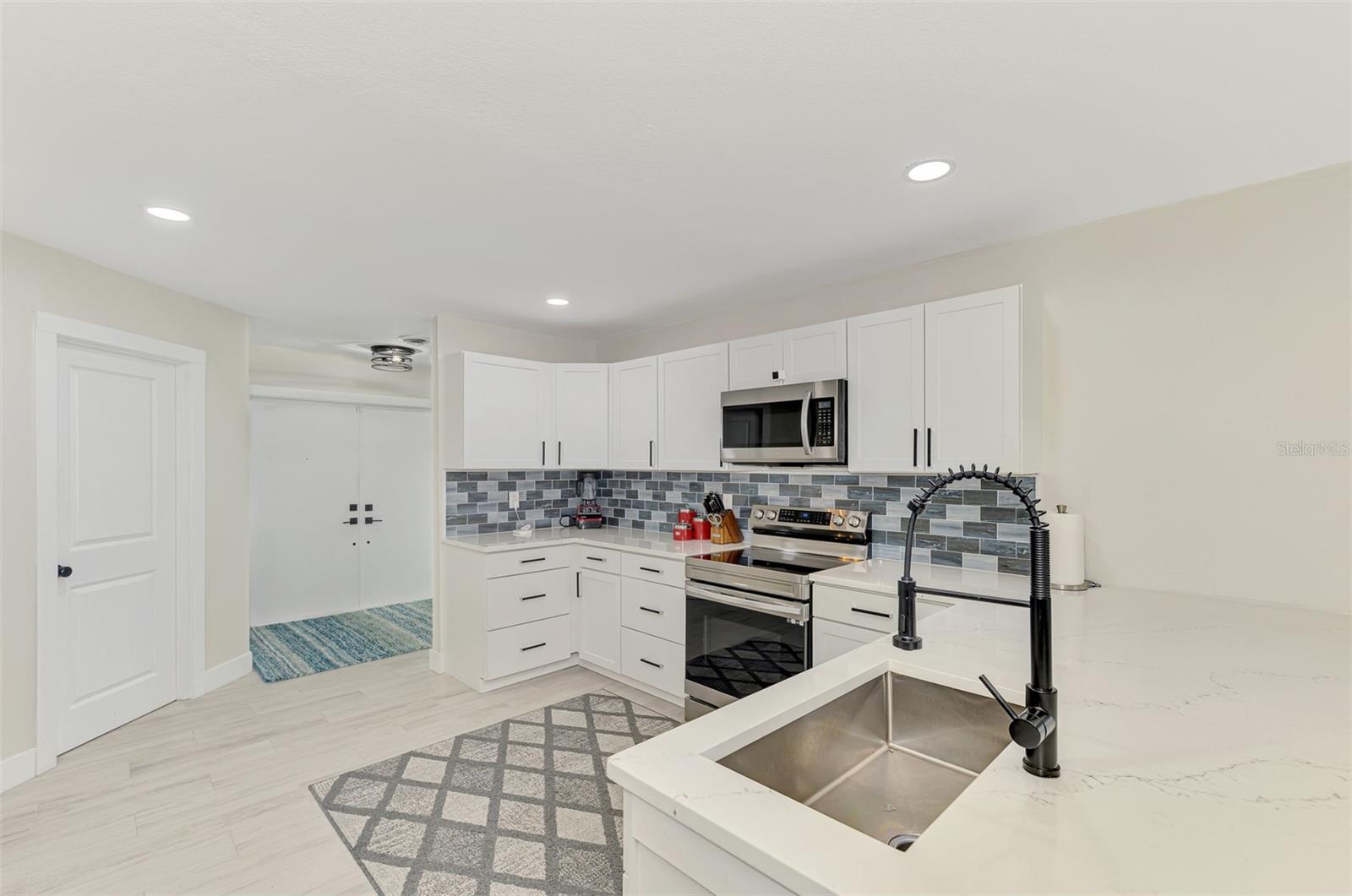 Image 35 of 81 For 1204 Yawl Way