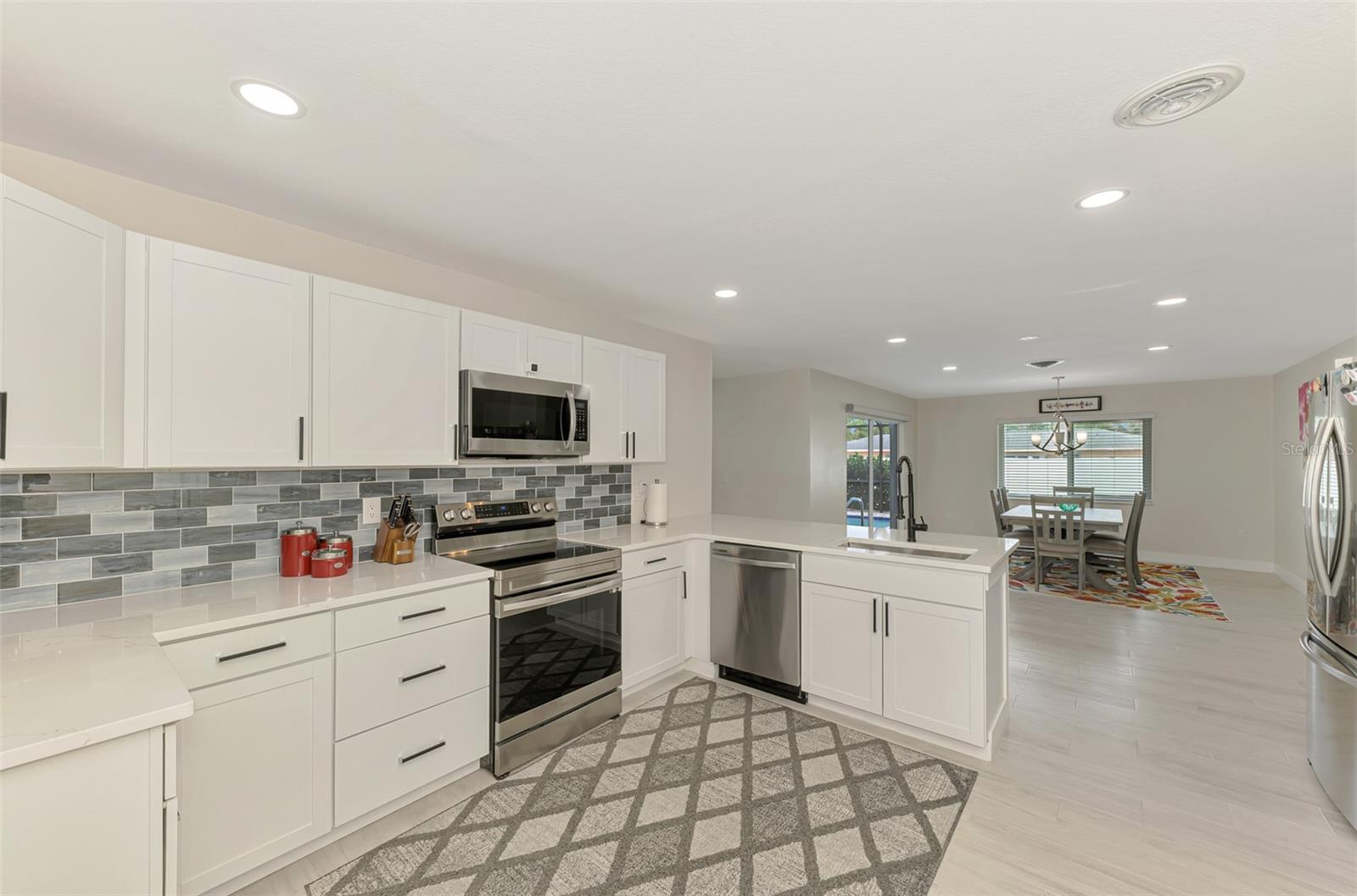 Image 37 of 81 For 1204 Yawl Way