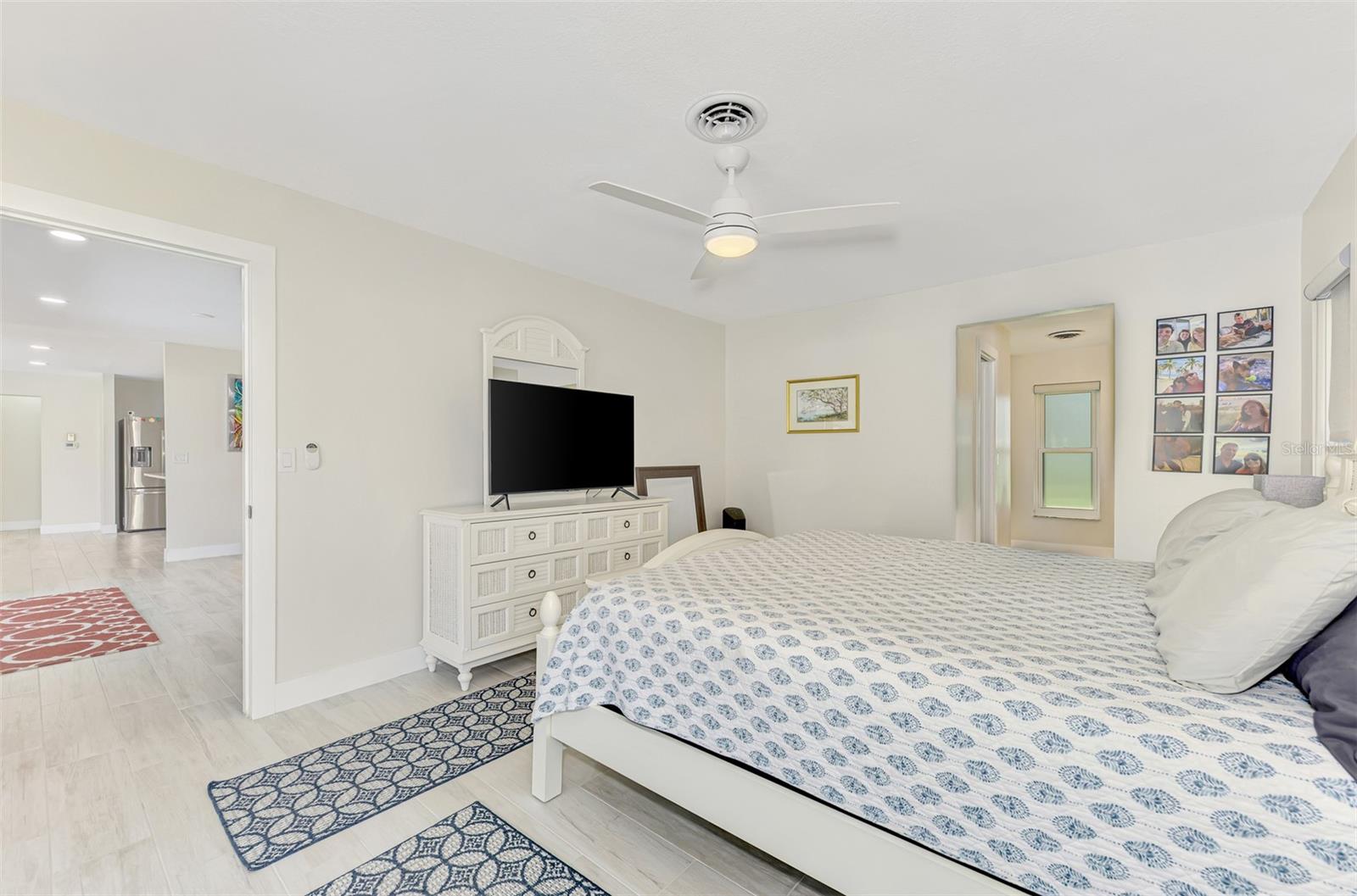 Image 40 of 81 For 1204 Yawl Way