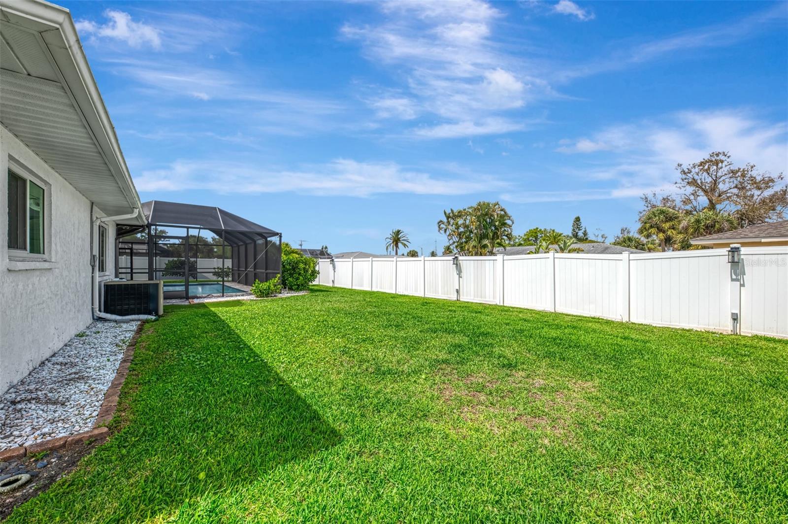 Image 62 of 81 For 1204 Yawl Way