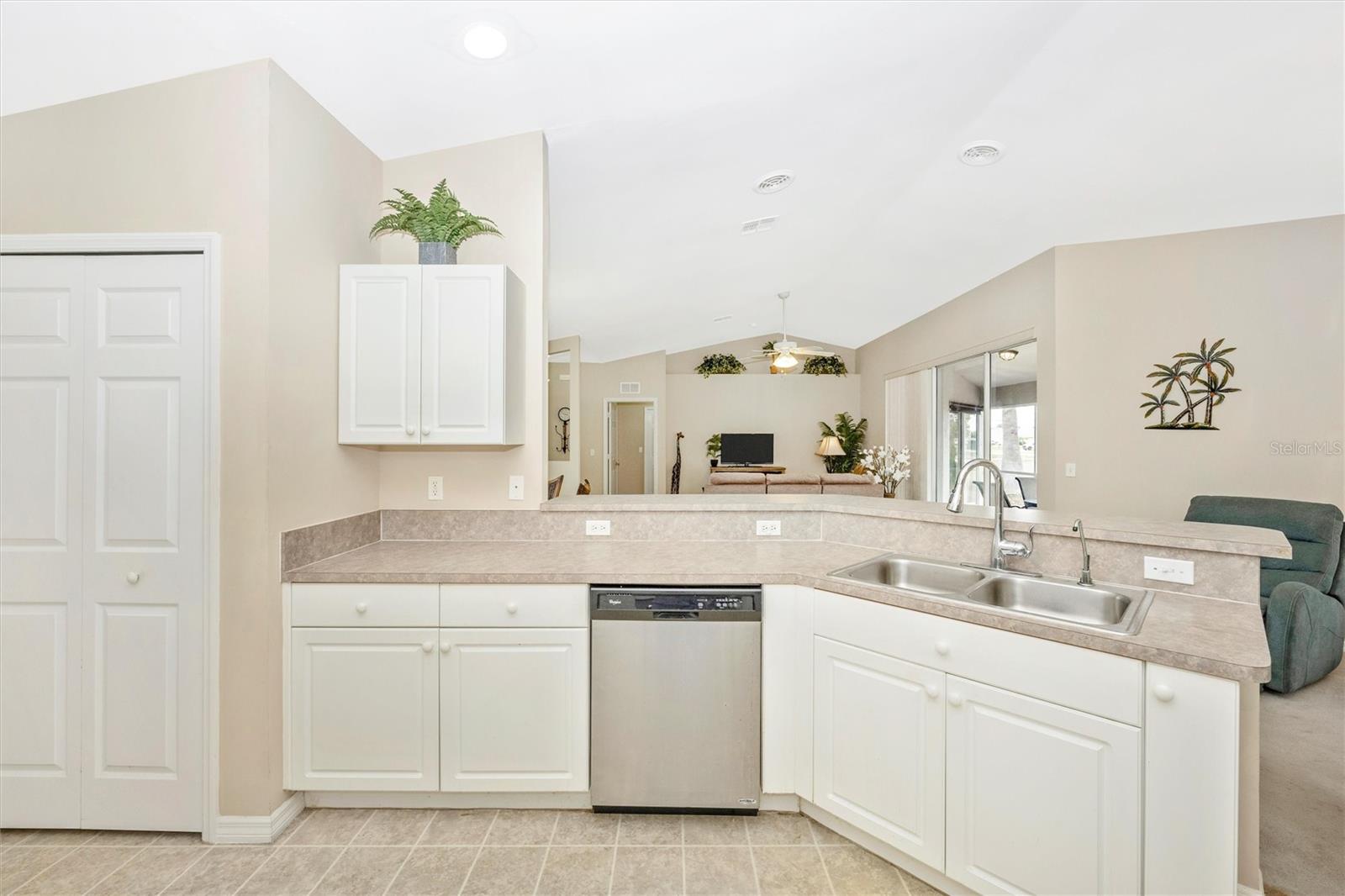 Image 17 of 53 For 1308 15th Place