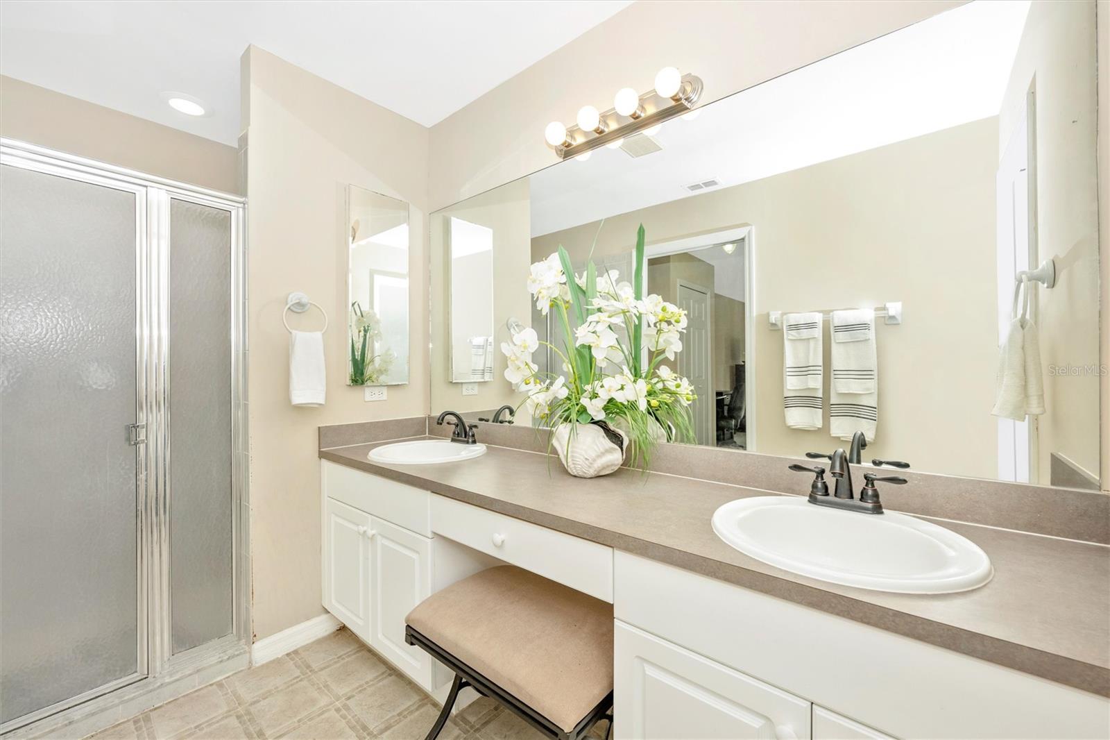 Image 27 of 53 For 1308 15th Place