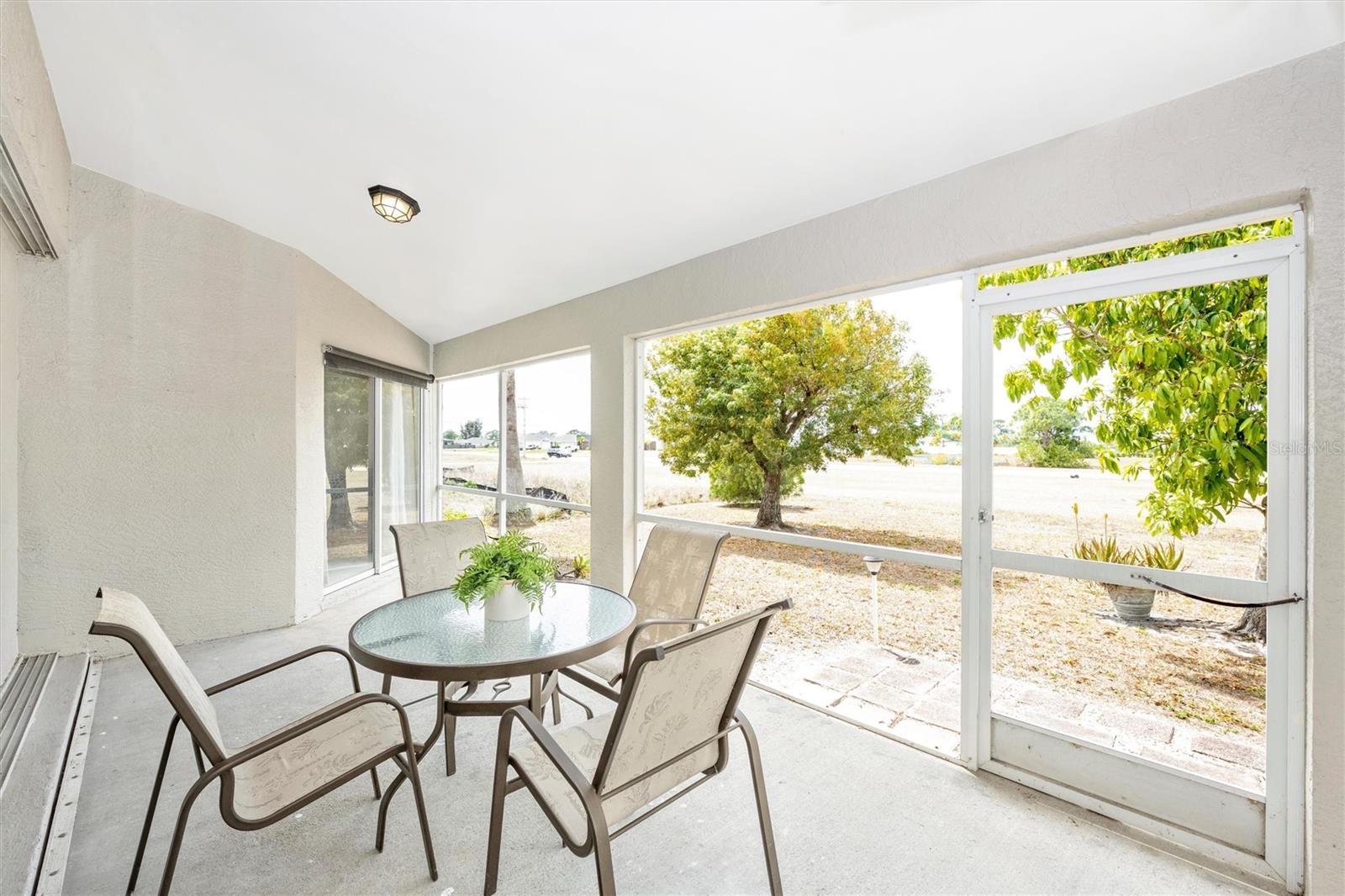 Image 34 of 53 For 1308 15th Place