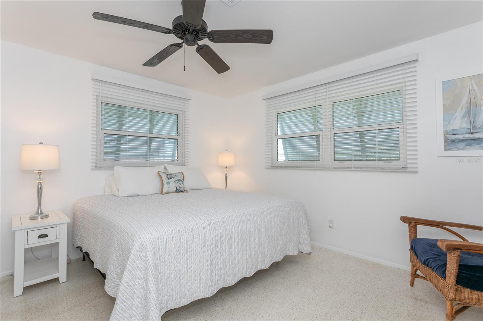 Image 27 of 37 For 500 Mount Vernon Drive