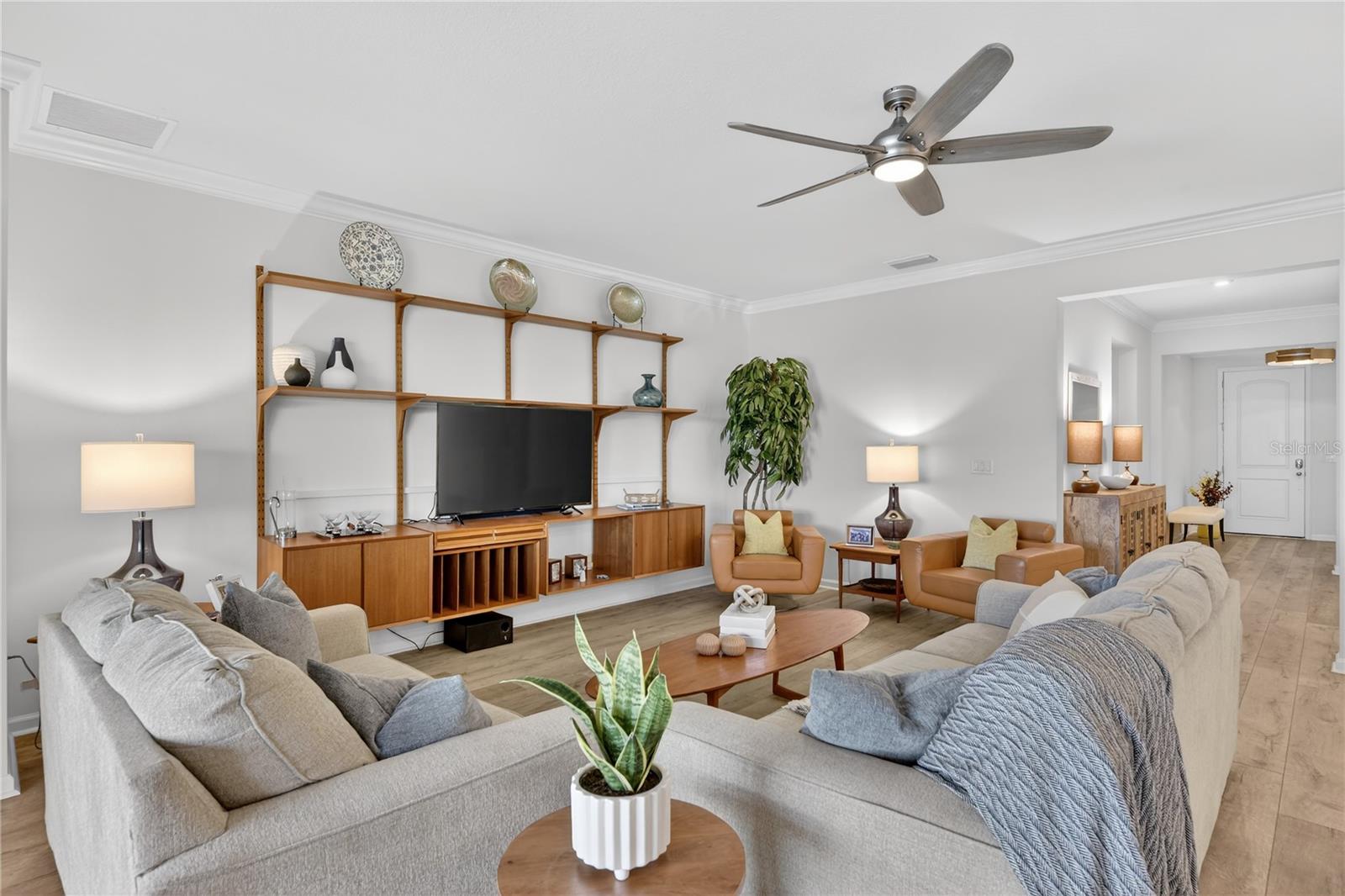 Image 8 of 100 For 11794 Sistine Lane