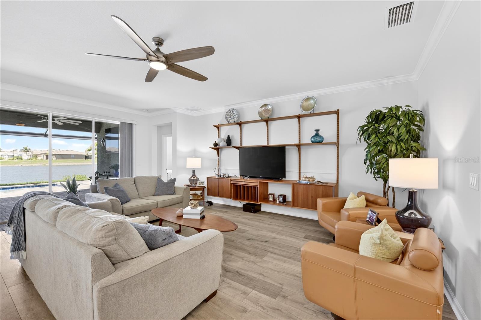 Image 9 of 100 For 11794 Sistine Lane