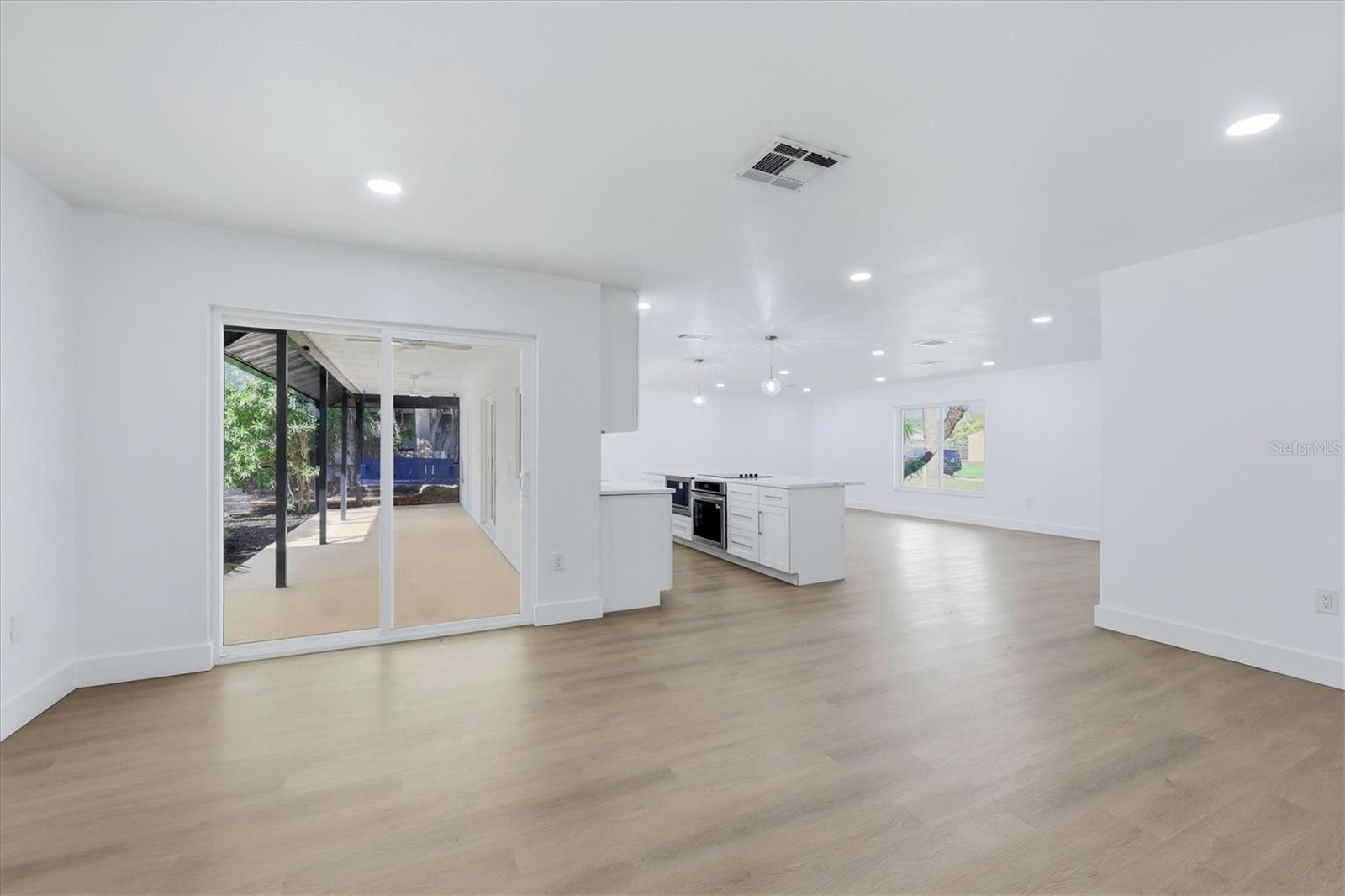 Image 9 of 34 For 2324 Riverwood Pines Drive