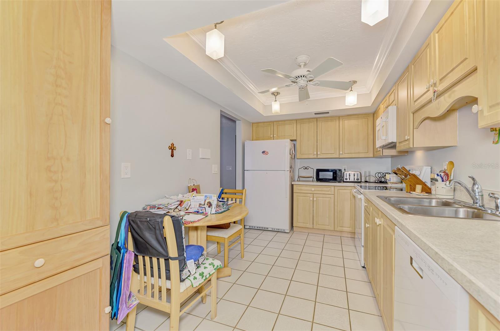 Image 18 of 59 For 796 Capri Isles Boulevard 130
