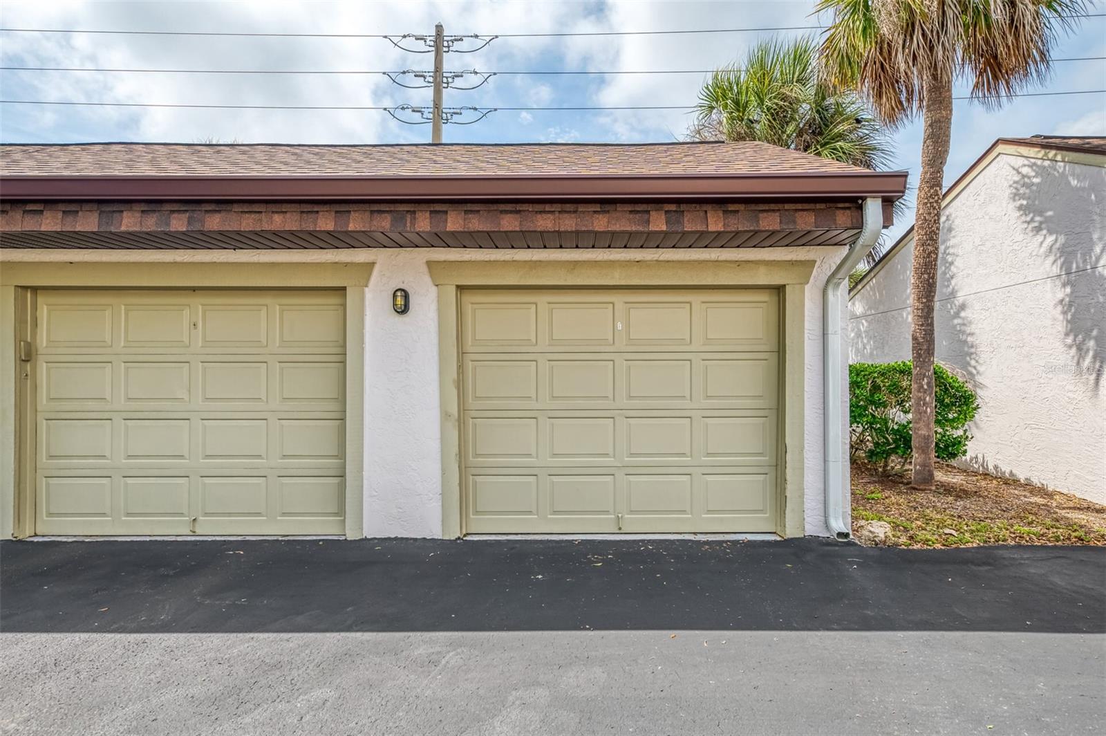 Image 39 of 59 For 796 Capri Isles Boulevard 130