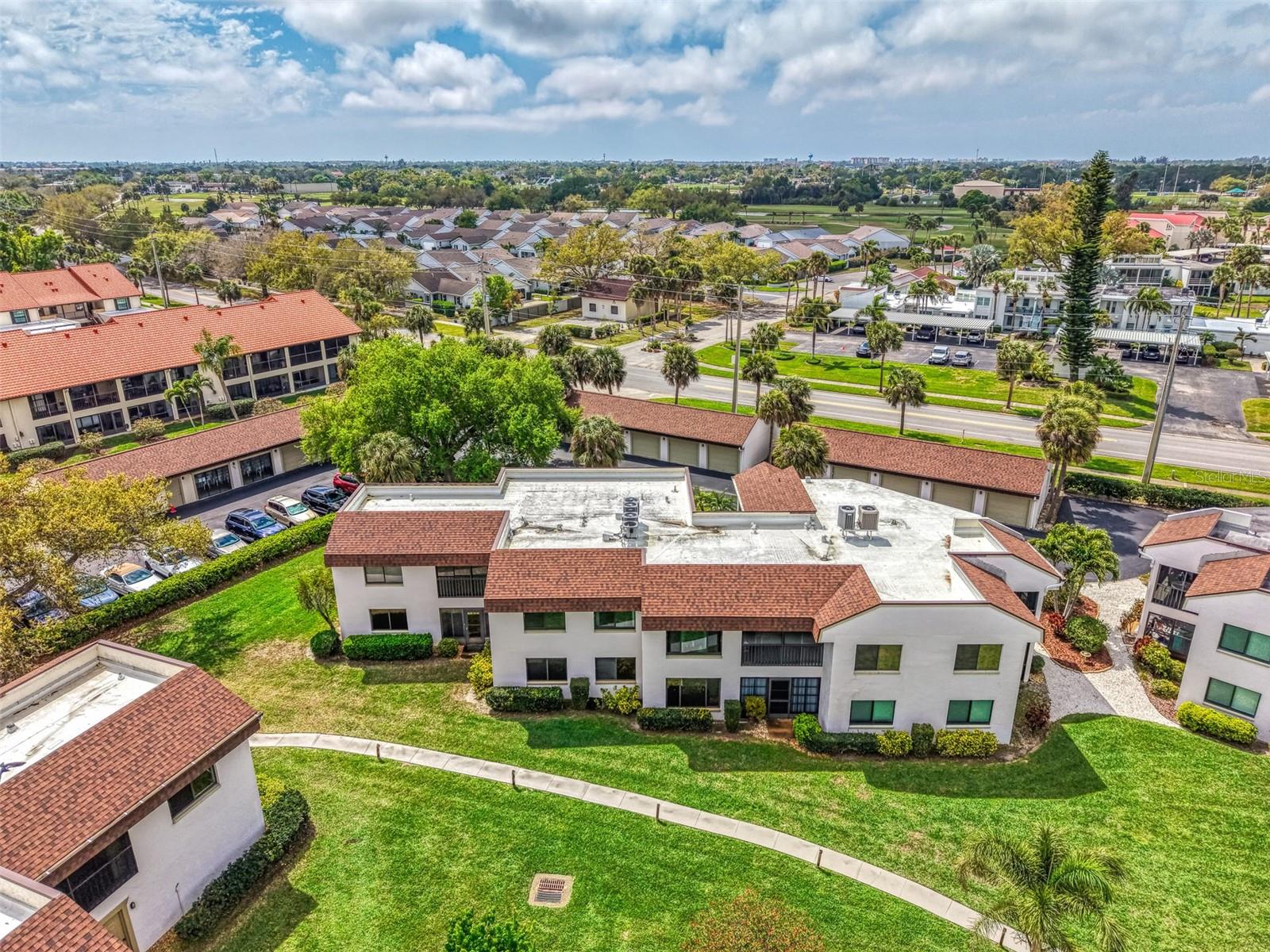 Image 41 of 59 For 796 Capri Isles Boulevard 130