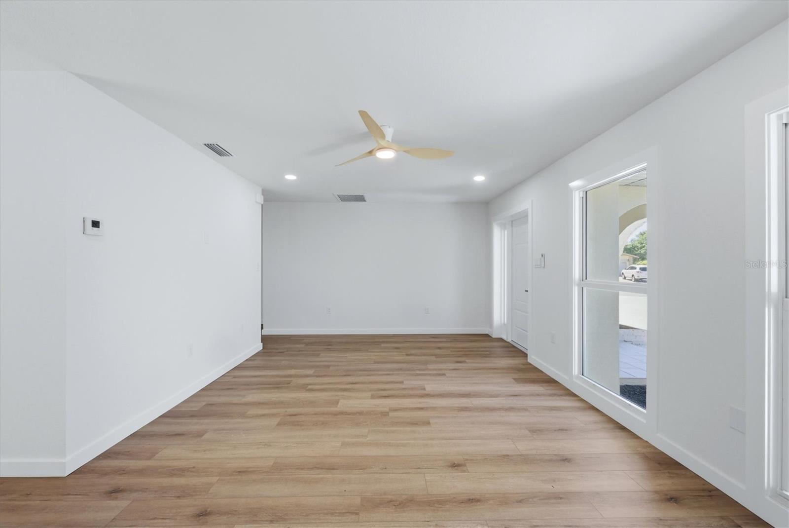 Image 8 of 38 For 5251 Bunyan Street