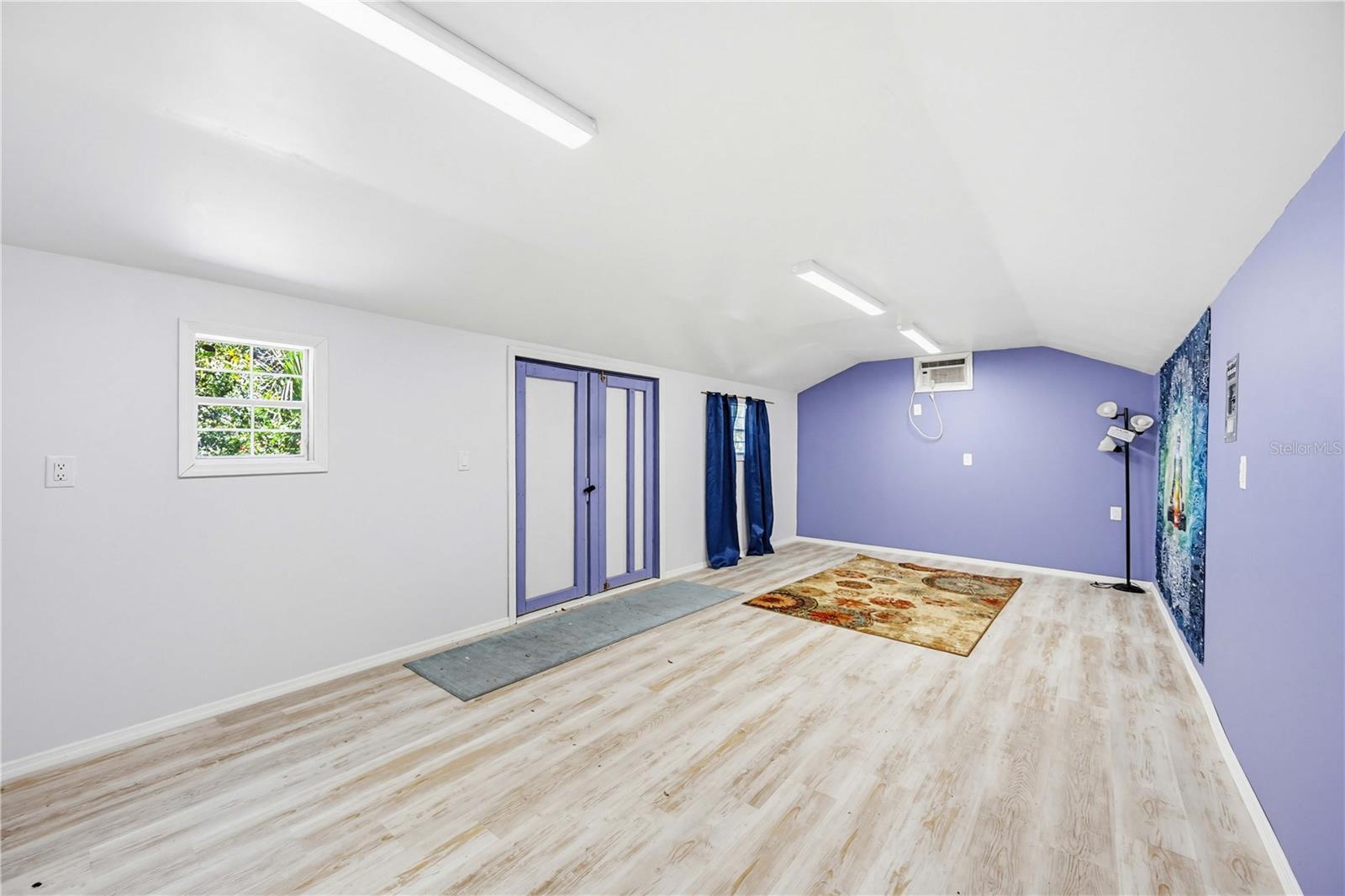 Image 22 of 66 For 2866 Coldwater Lane