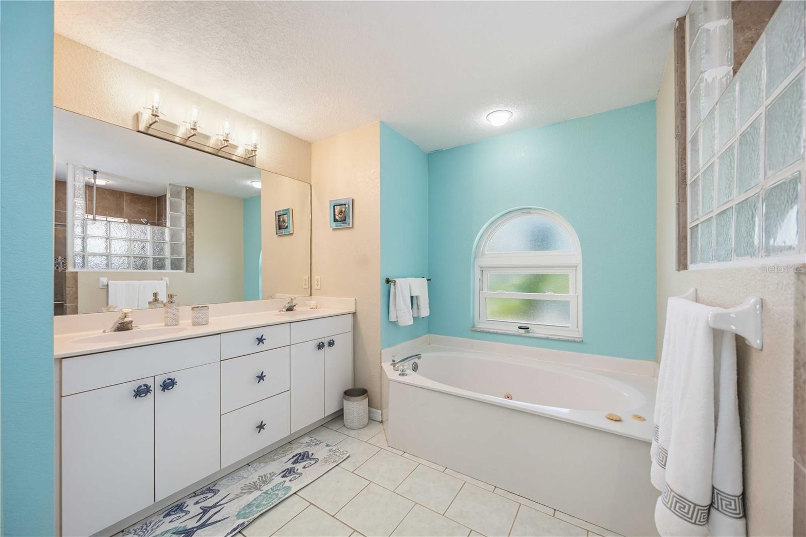 Image 29 of 66 For 2866 Coldwater Lane