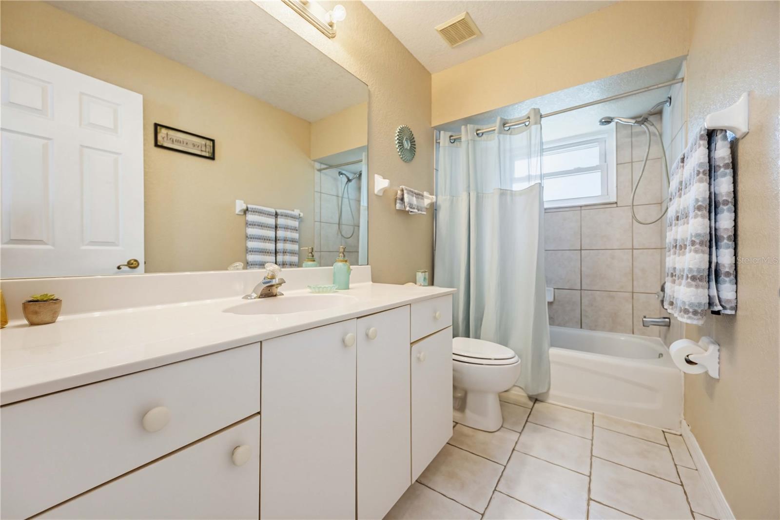 Image 35 of 66 For 2866 Coldwater Lane