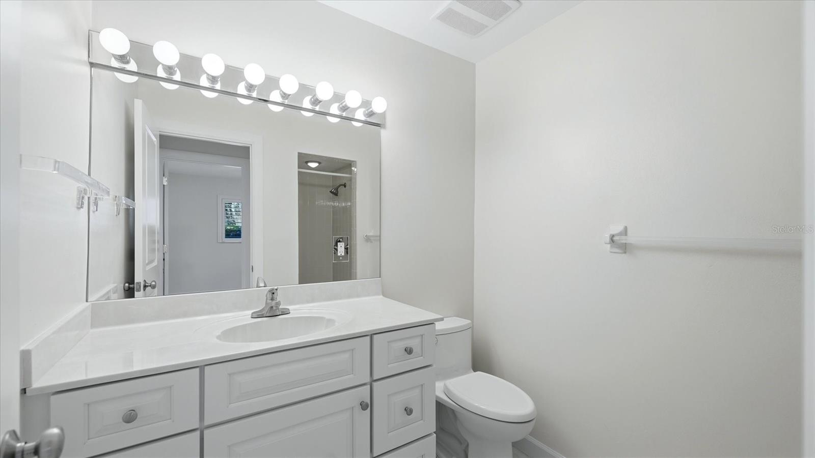 Image 18 of 34 For 215 Fair Winds Drive 215