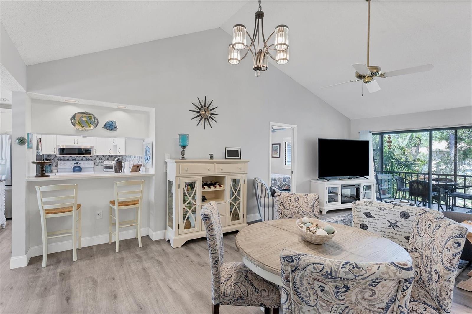 Image 17 of 39 For 667 Bird Bay Circle 96