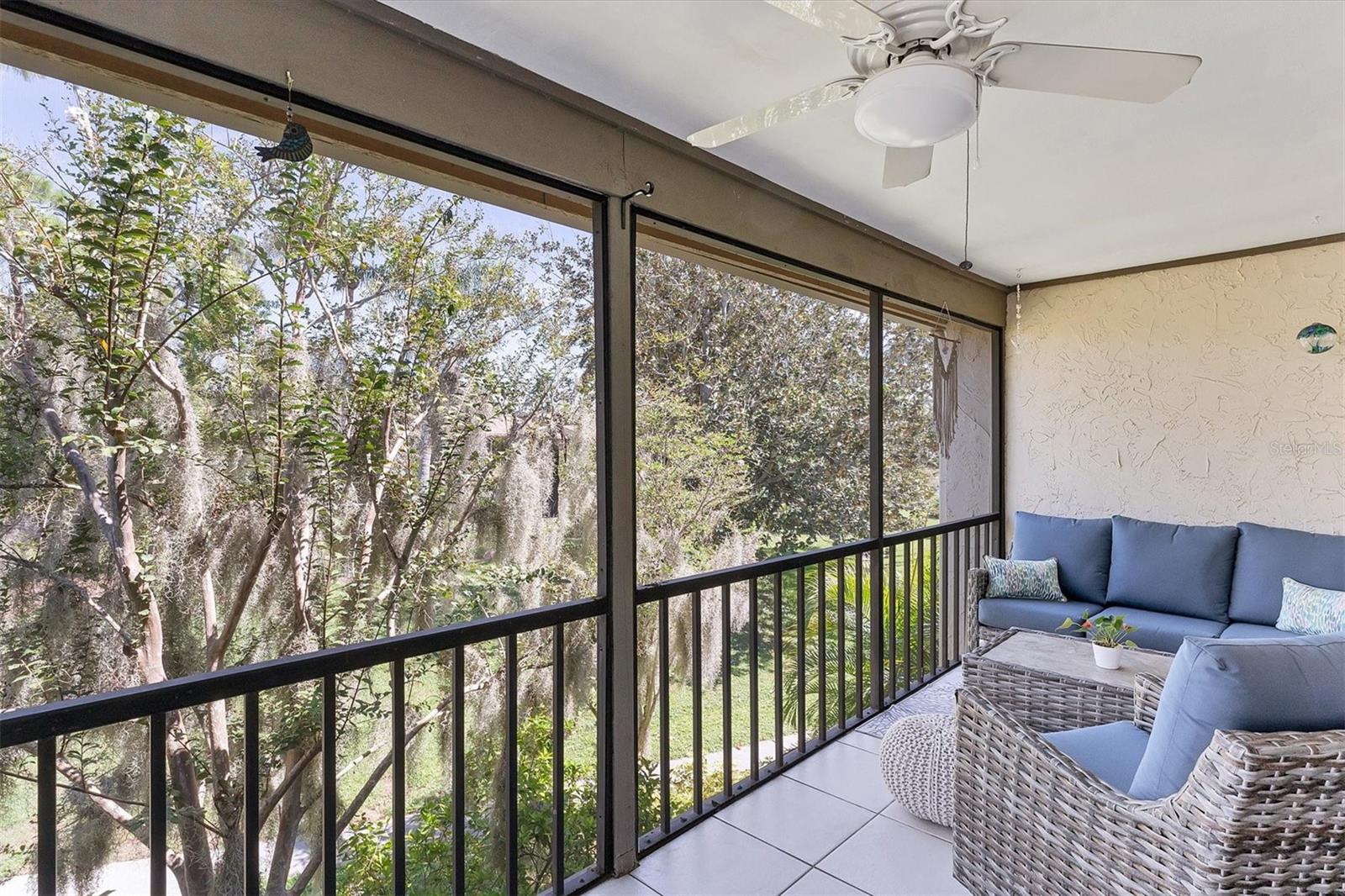 Image 27 of 39 For 667 Bird Bay Circle 96