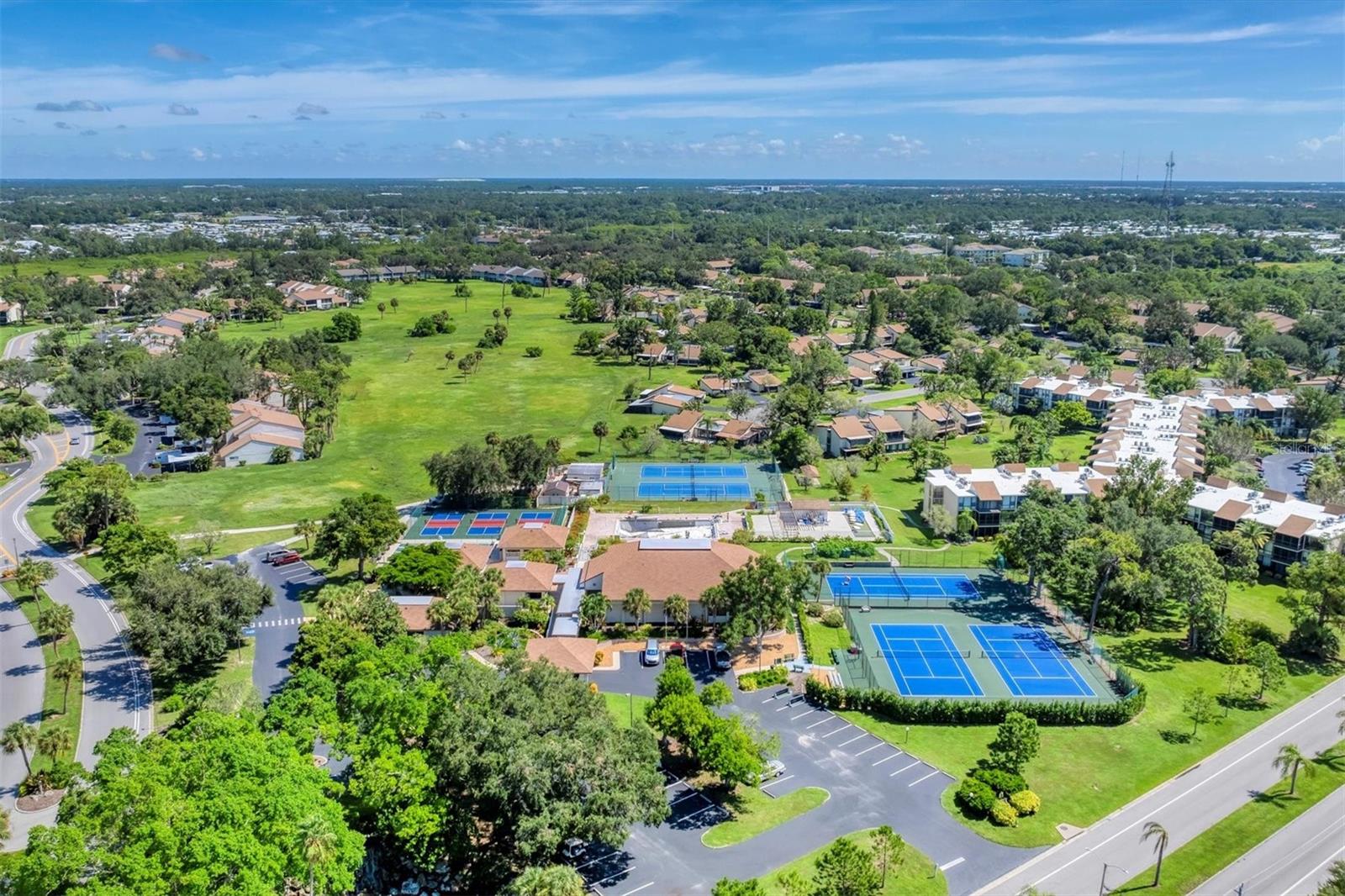 Image 34 of 39 For 667 Bird Bay Circle 96