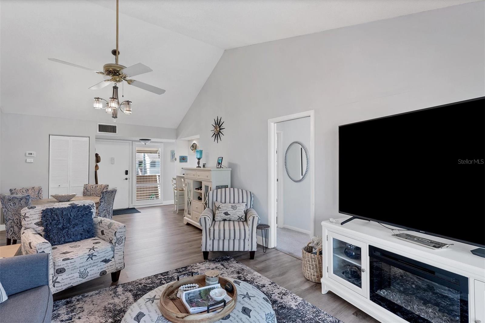 Image 7 of 39 For 667 Bird Bay Circle 96