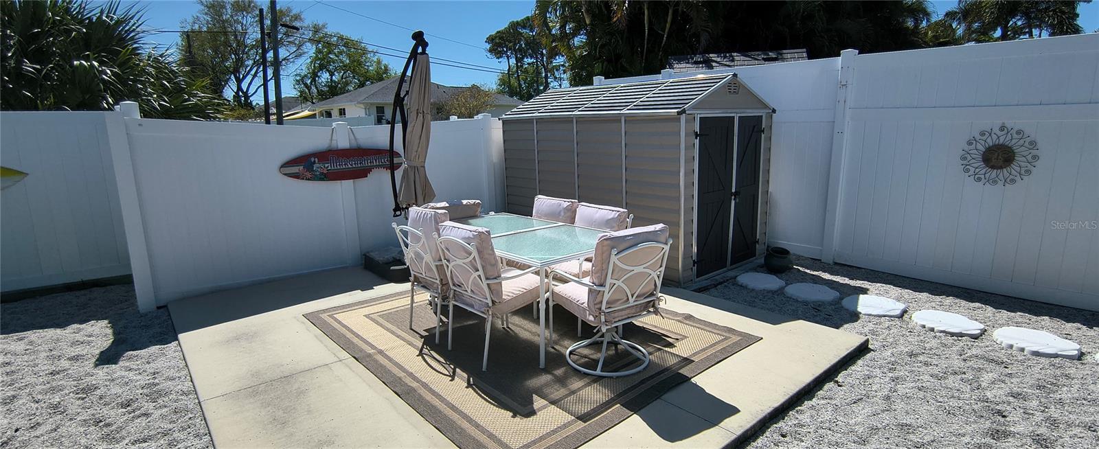 Image 15 of 18 For 824 Devon Road