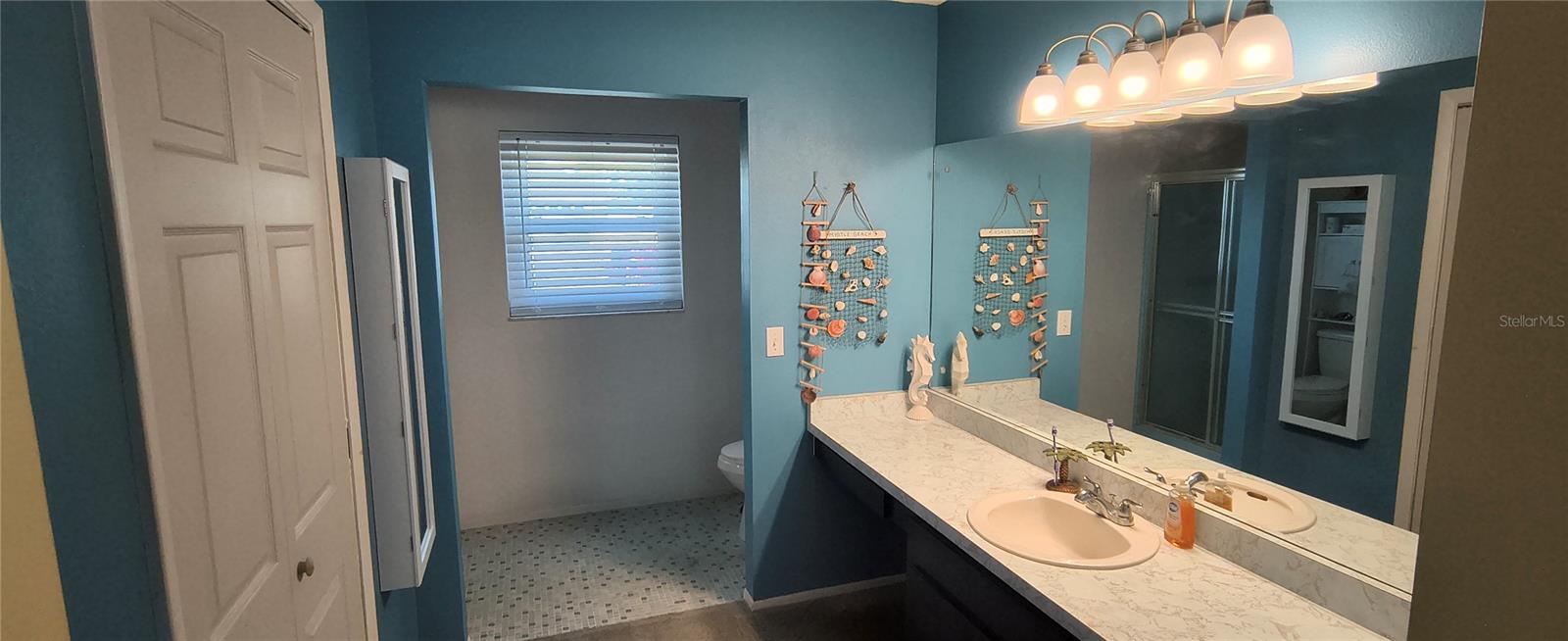 Image 8 of 18 For 824 Devon Road