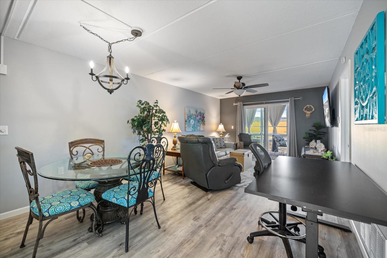 Image 10 of 38 For 708 Tamiami Trail S 209