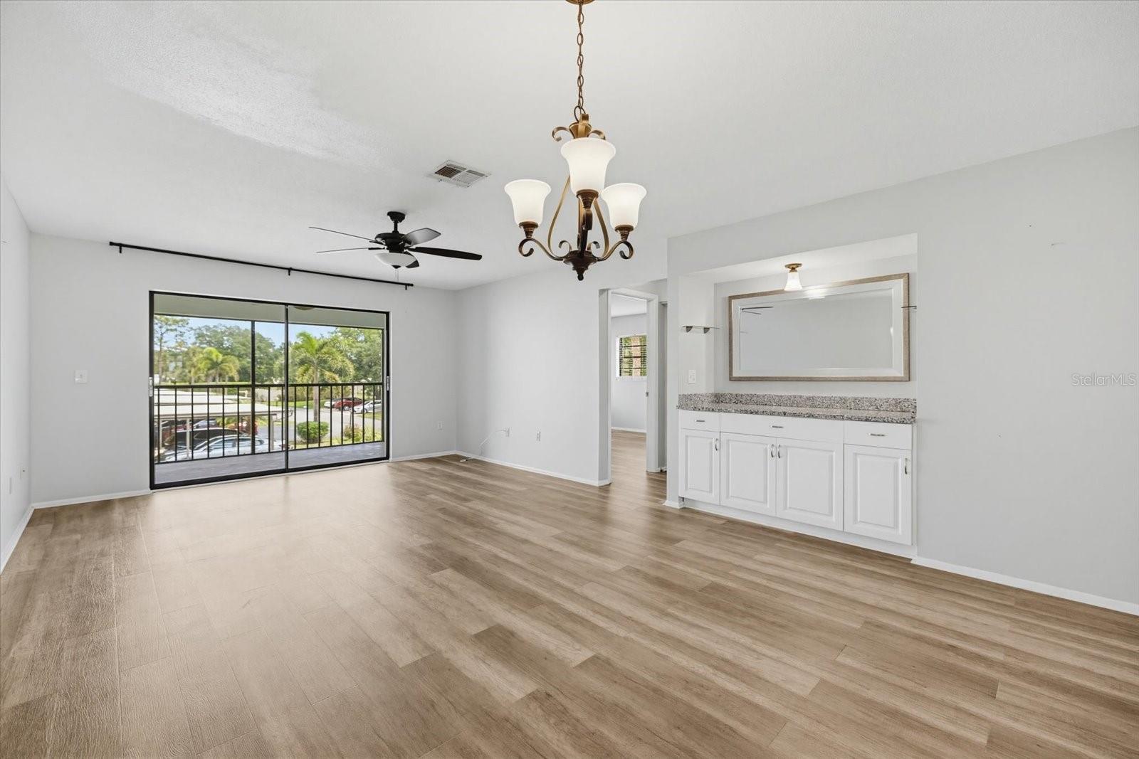 Image 14 of 38 For 335 Three Lakes Lane B