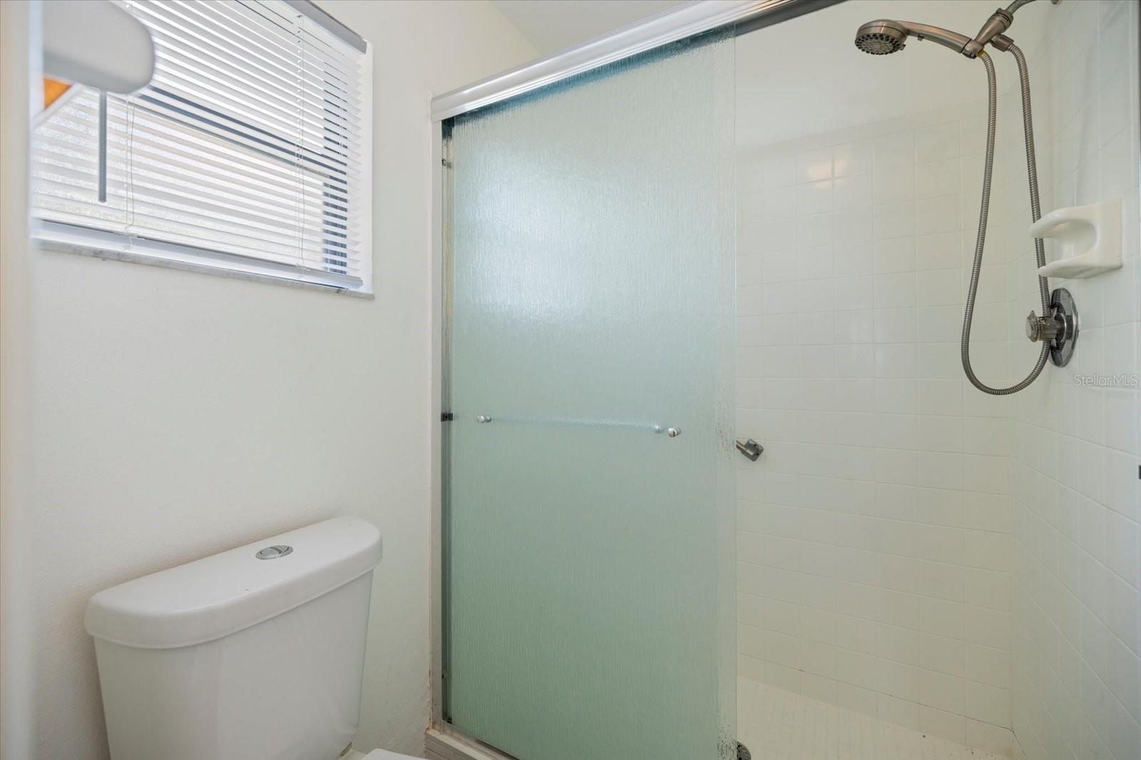 Image 23 of 38 For 335 Three Lakes Lane B